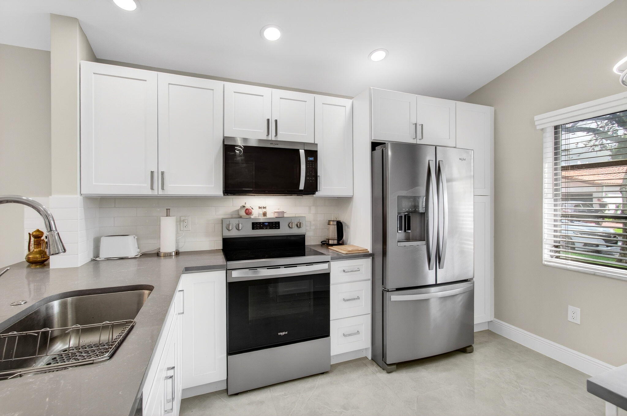 6175 Kings Gate Circle