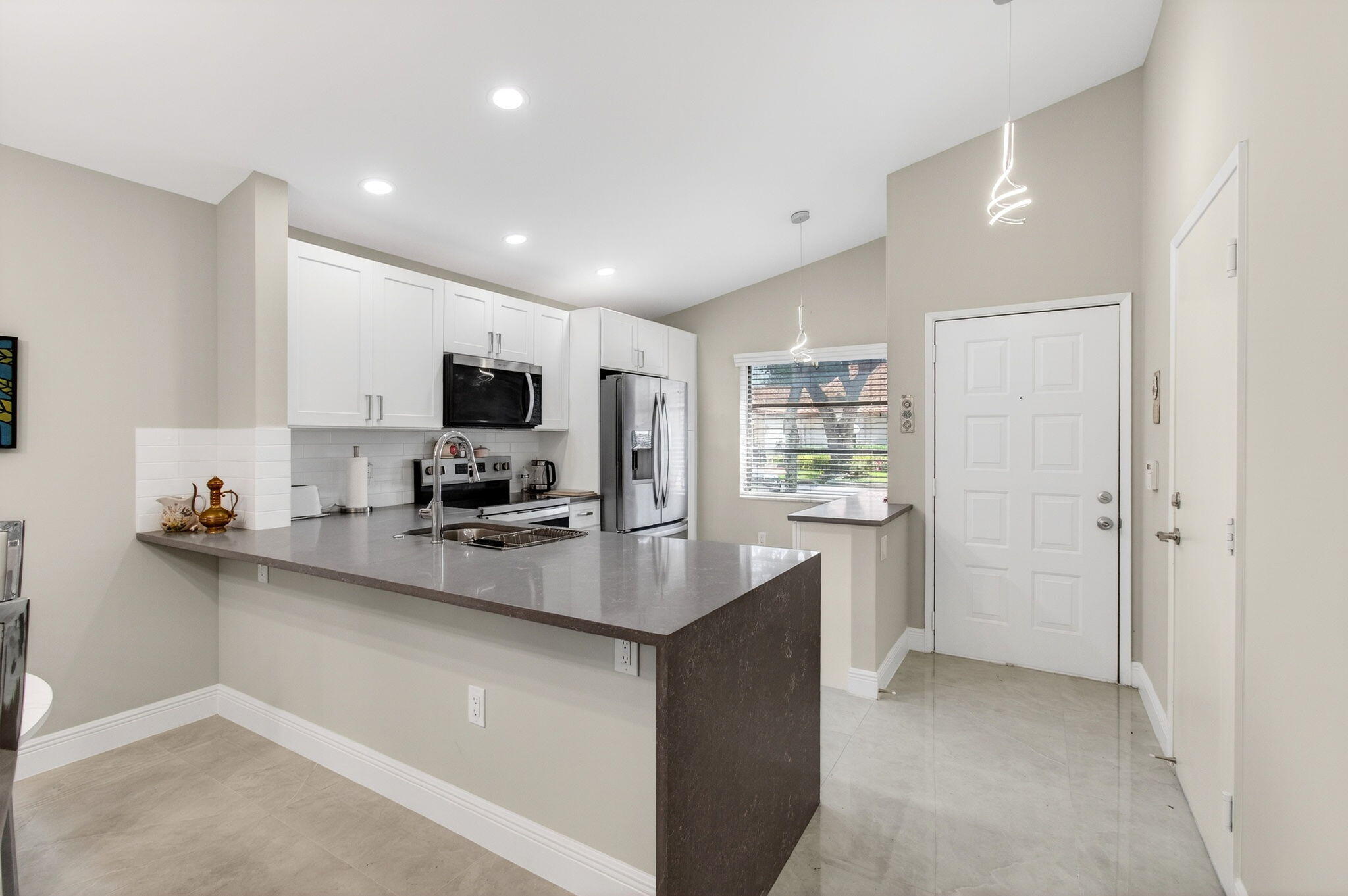 6175 Kings Gate Circle