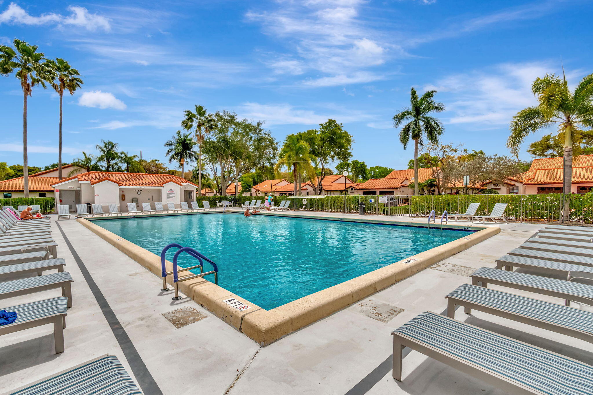 6175 Kings Gate Circle