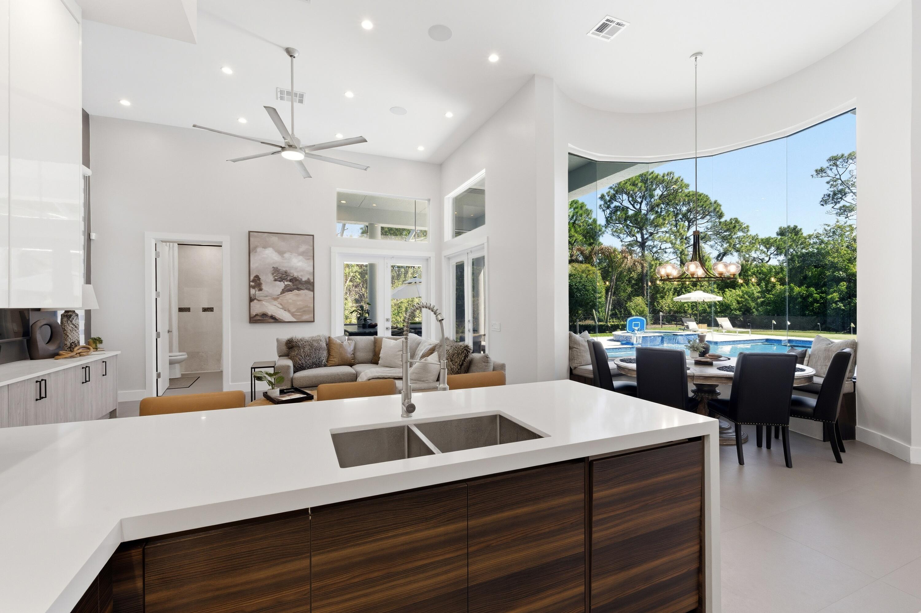 8245 SE Country Estates Way