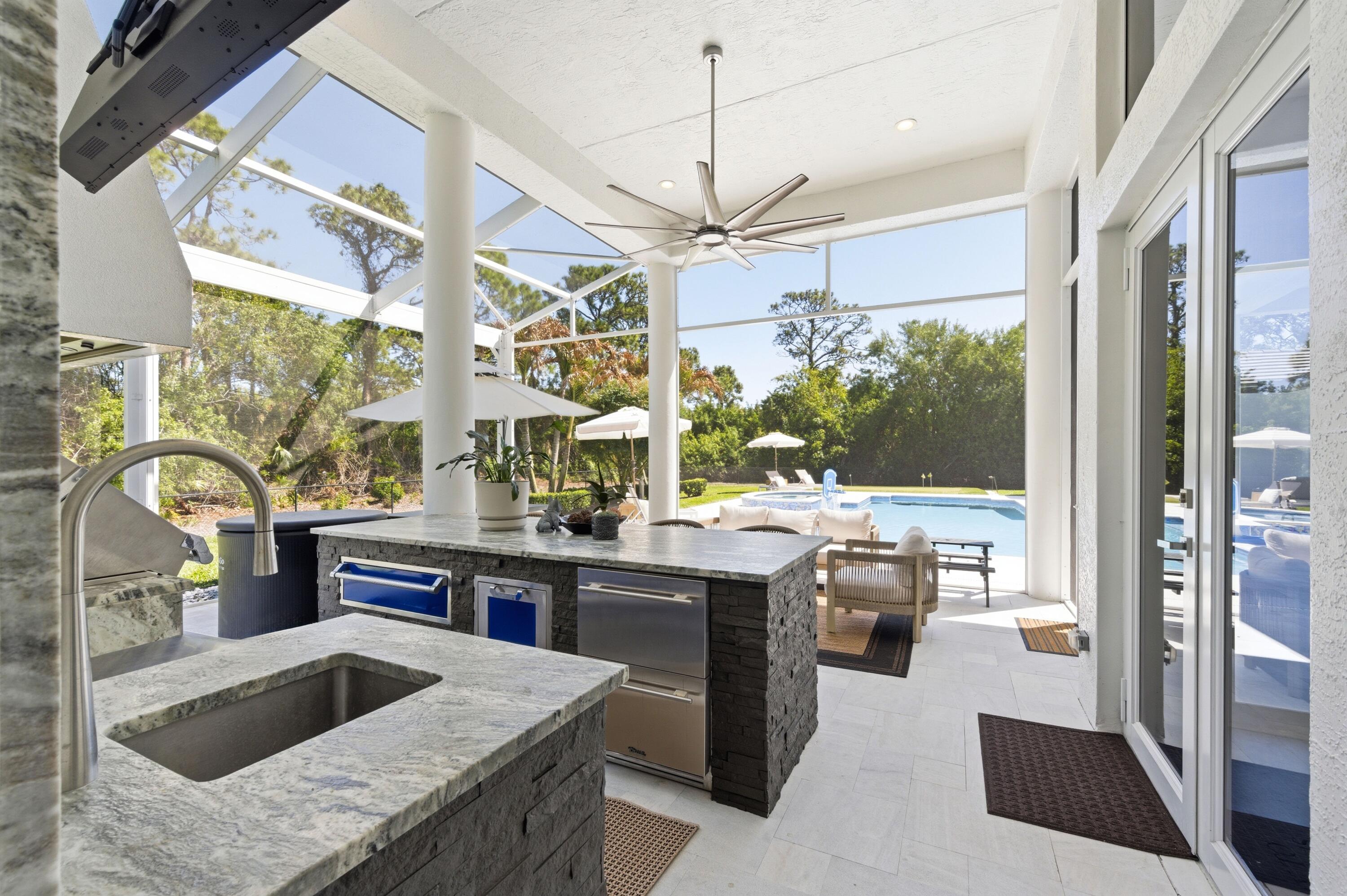 8245 SE Country Estates Way
