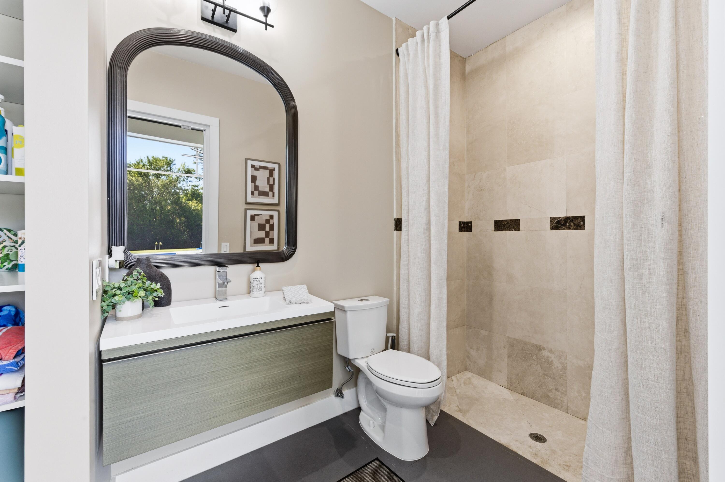 8245 SE Country Estates Way