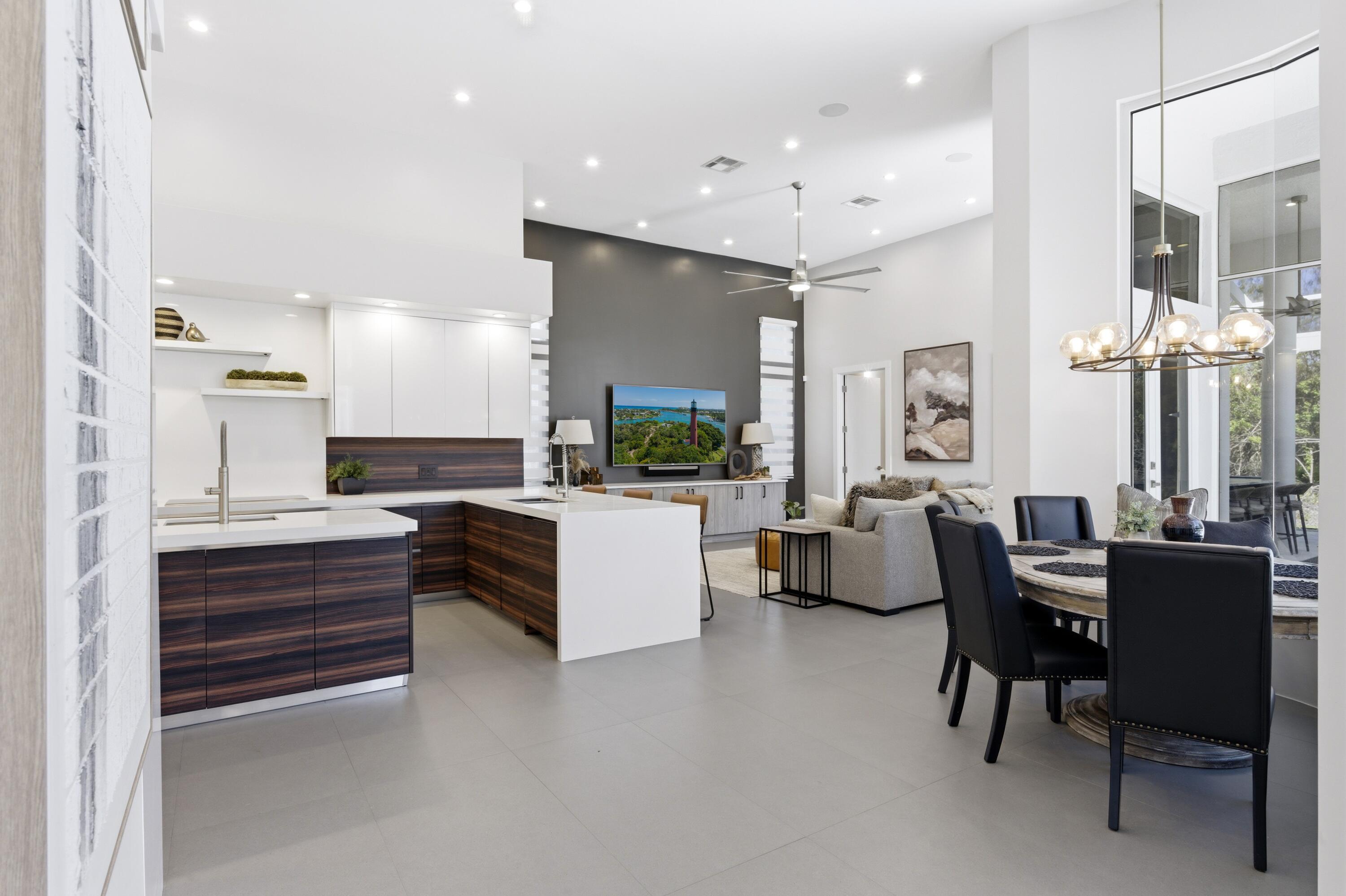 8245 SE Country Estates Way