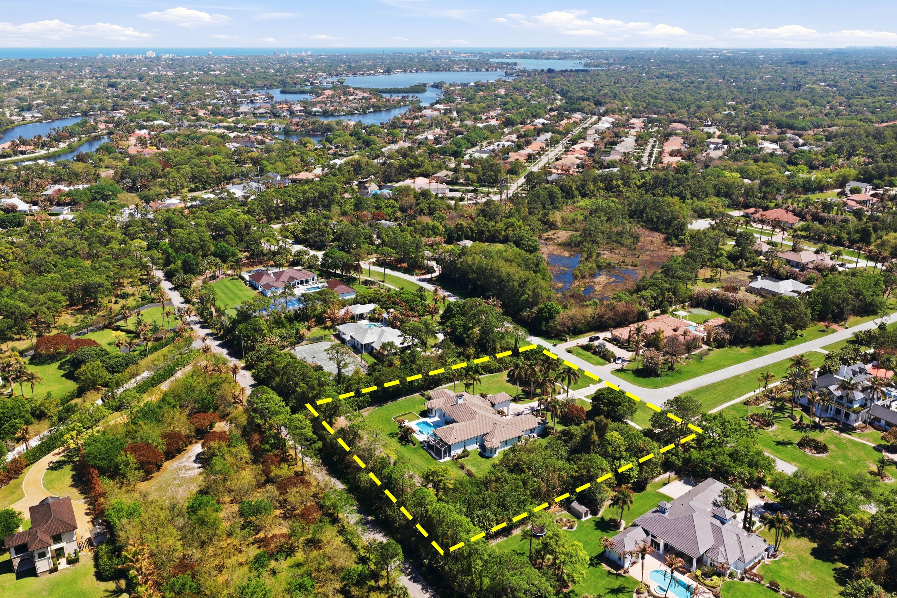 8245 SE Country Estates Way