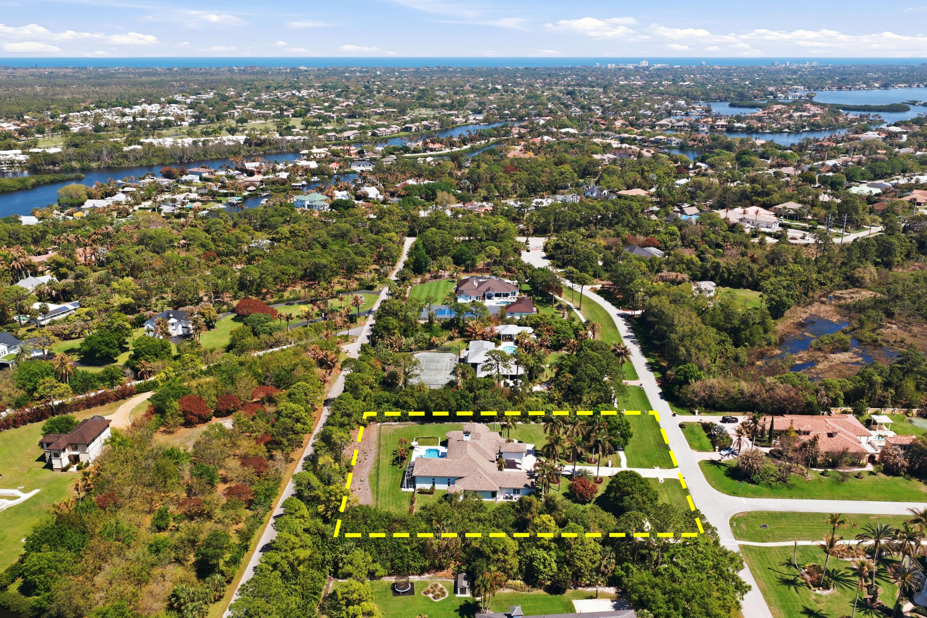 8245 SE Country Estates Way