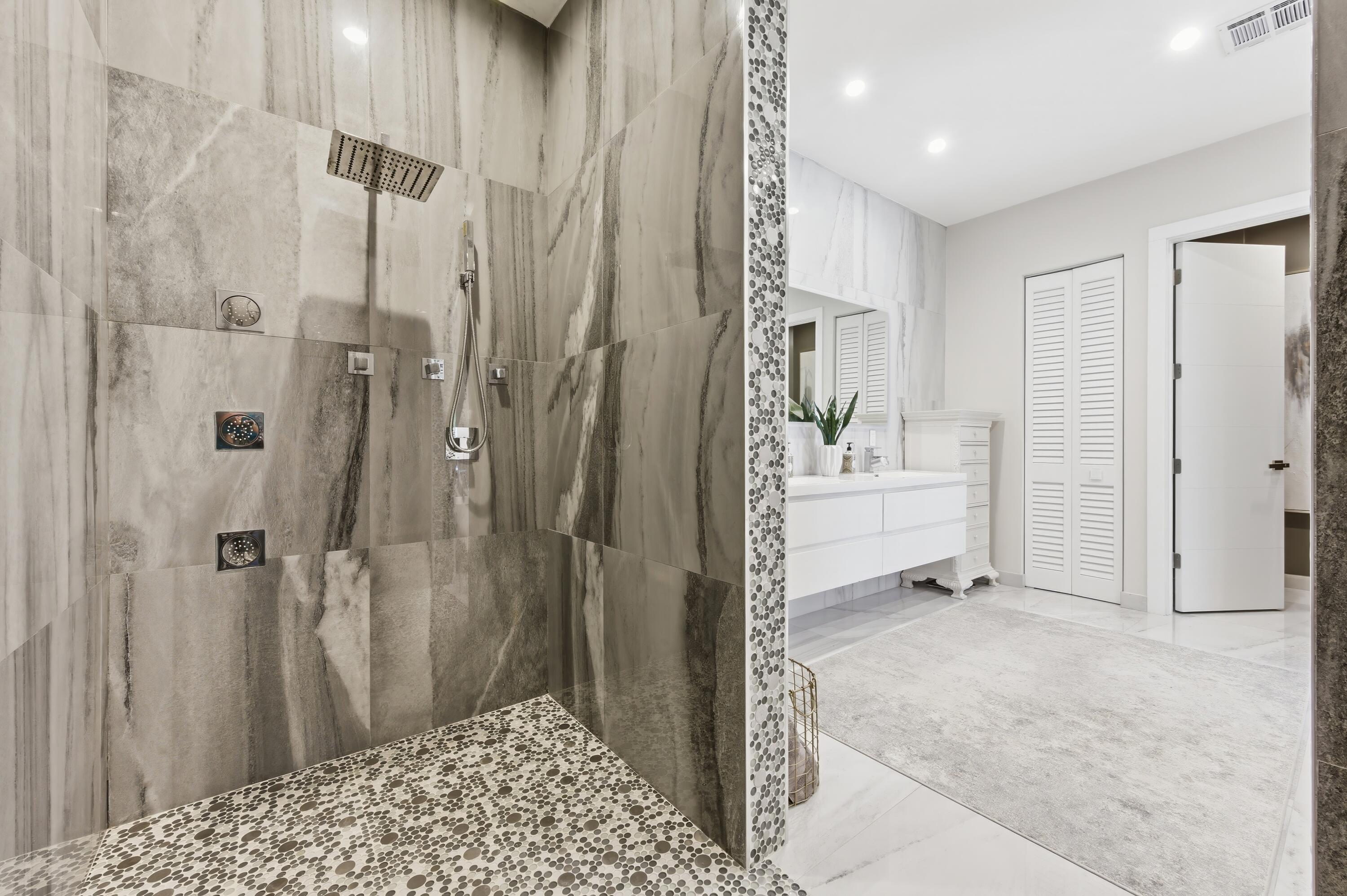 8245 SE Country Estates Way