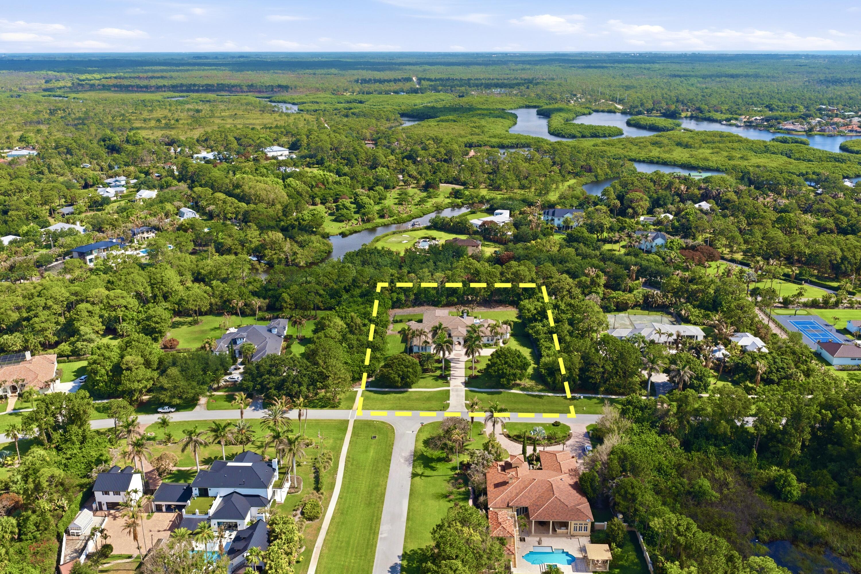 8245 SE Country Estates Way