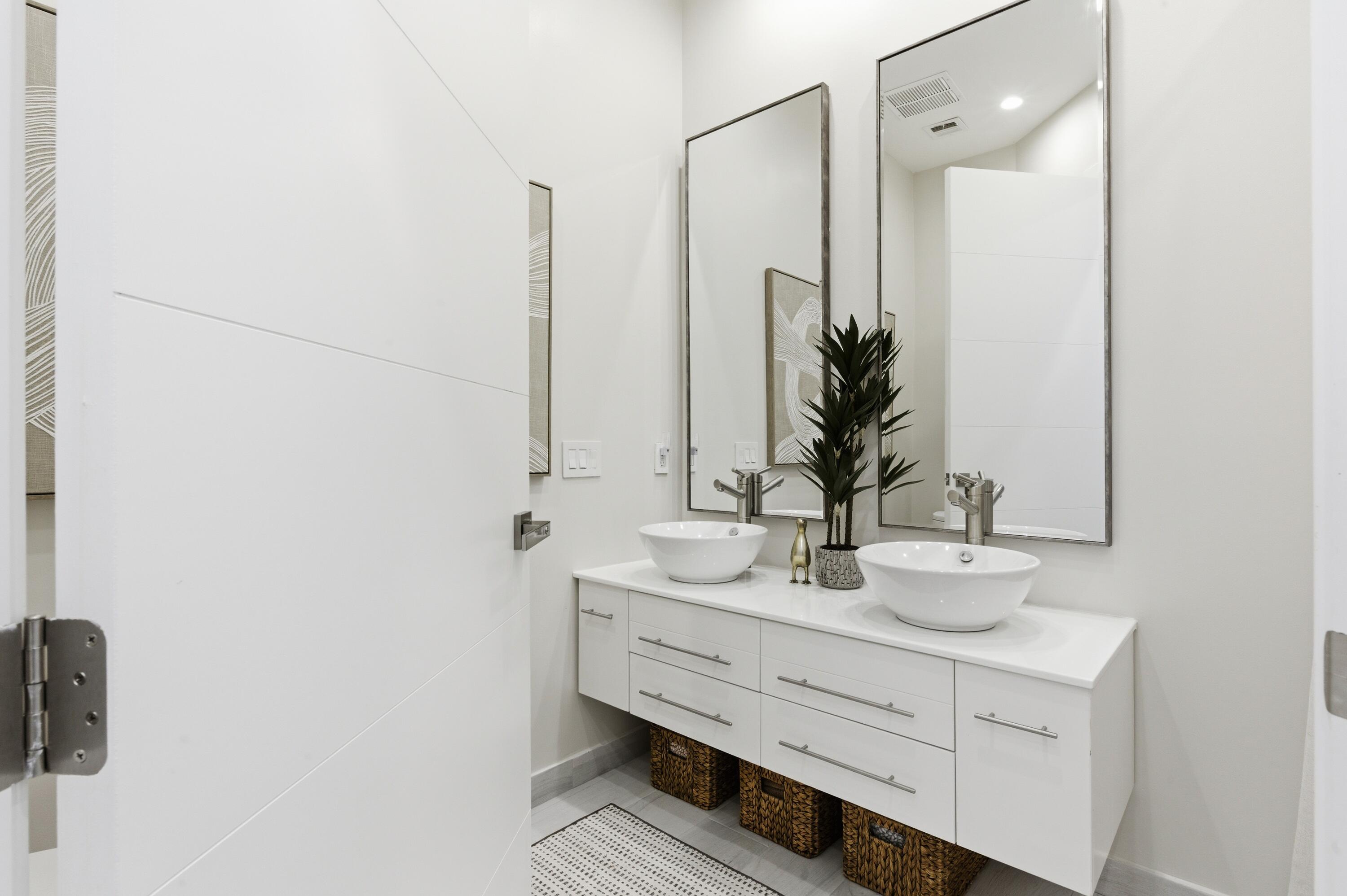 8245 SE Country Estates Way