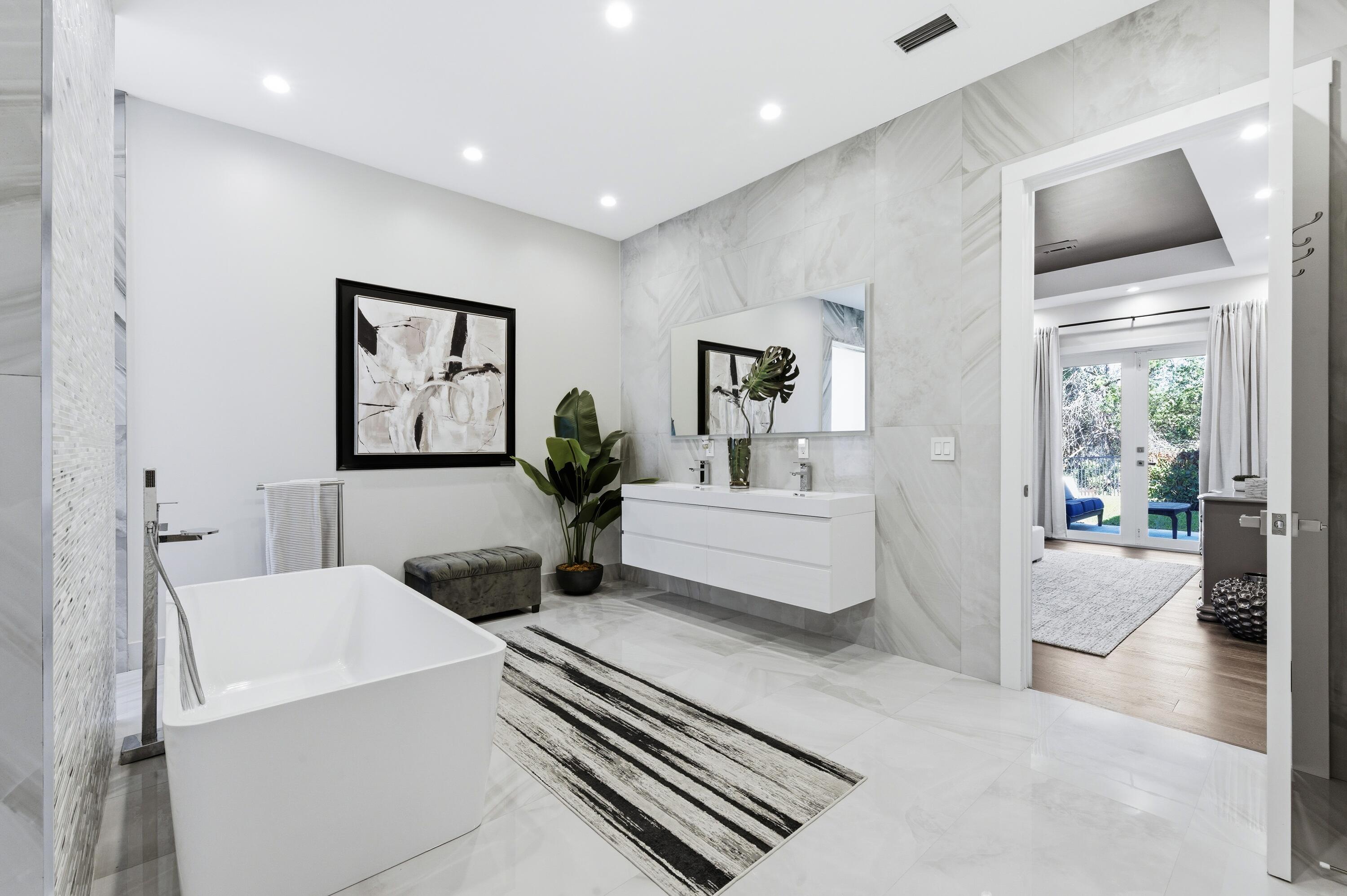 8245 SE Country Estates Way