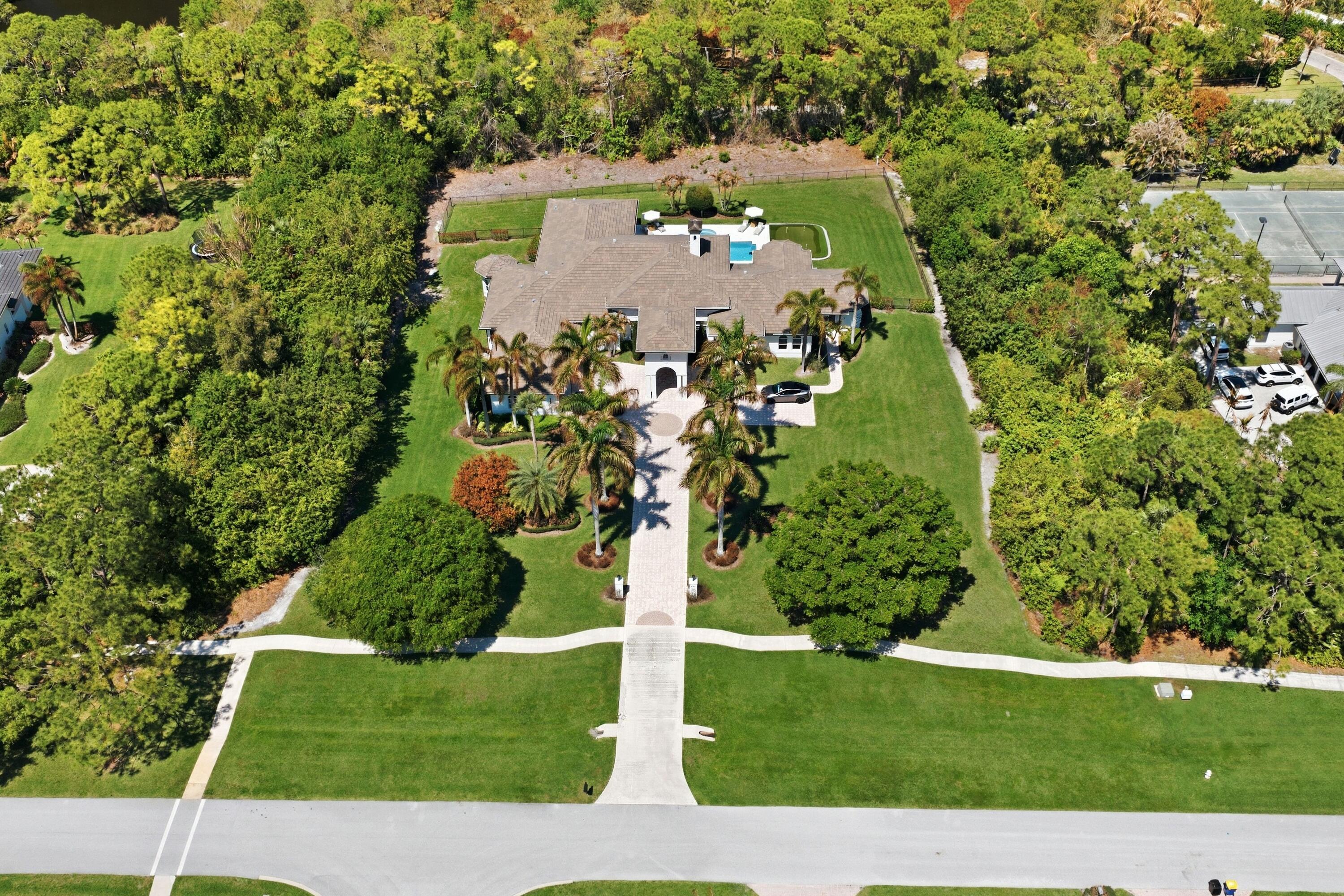 8245 SE Country Estates Way