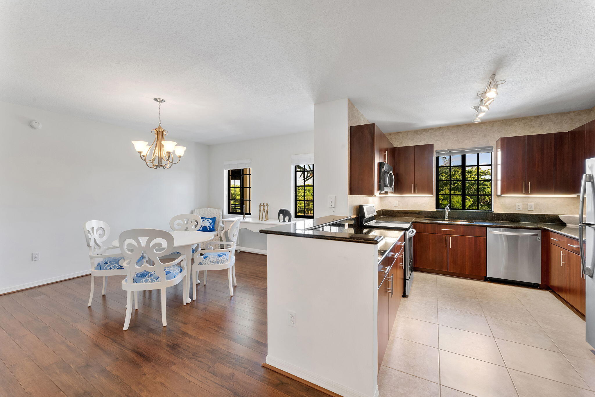 4905 Midtown Lane 2309