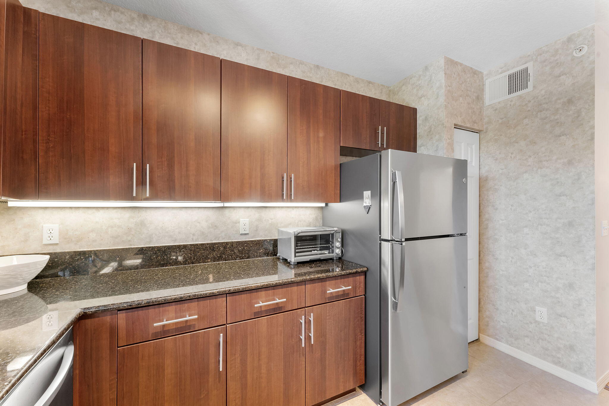 4905 Midtown Lane 2309