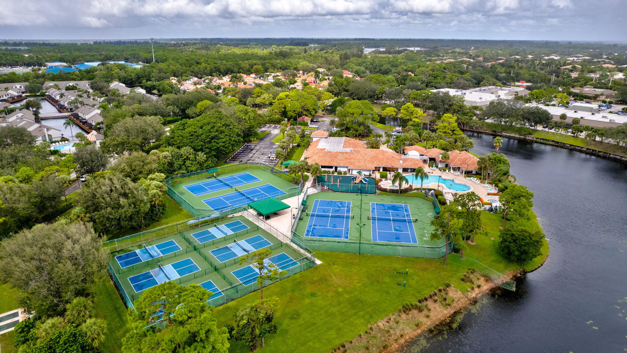 131 Hammocks Court