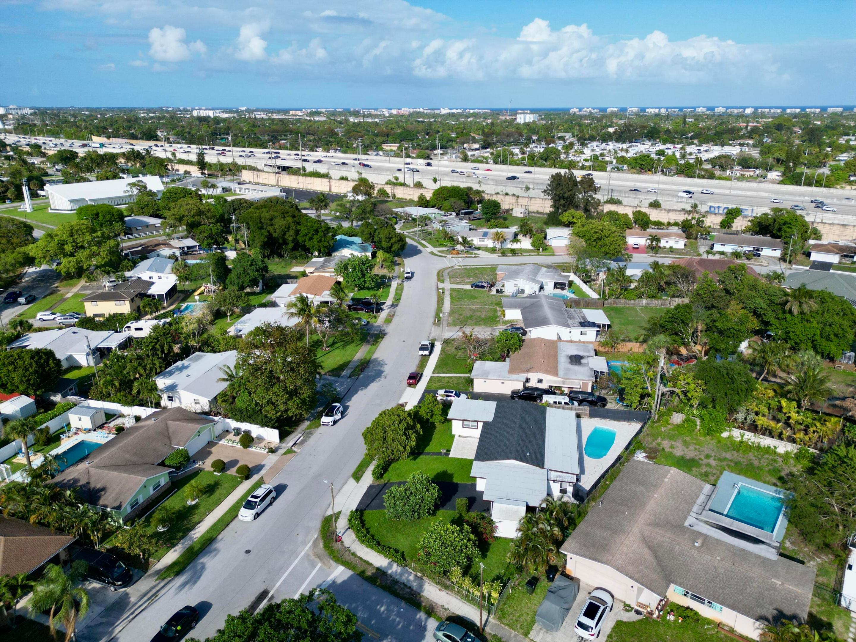 1319 Crest Drive