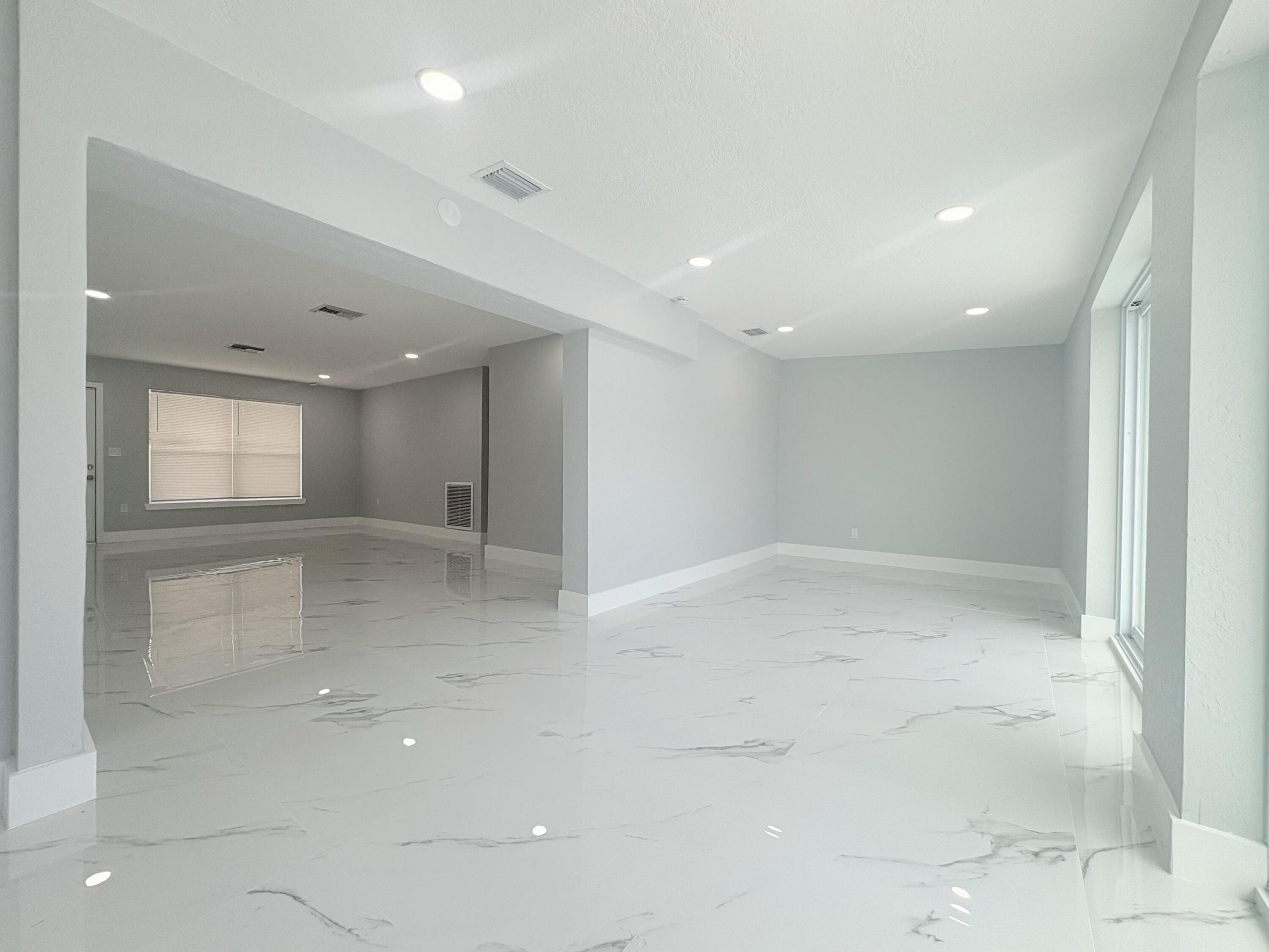 1319 Crest Drive