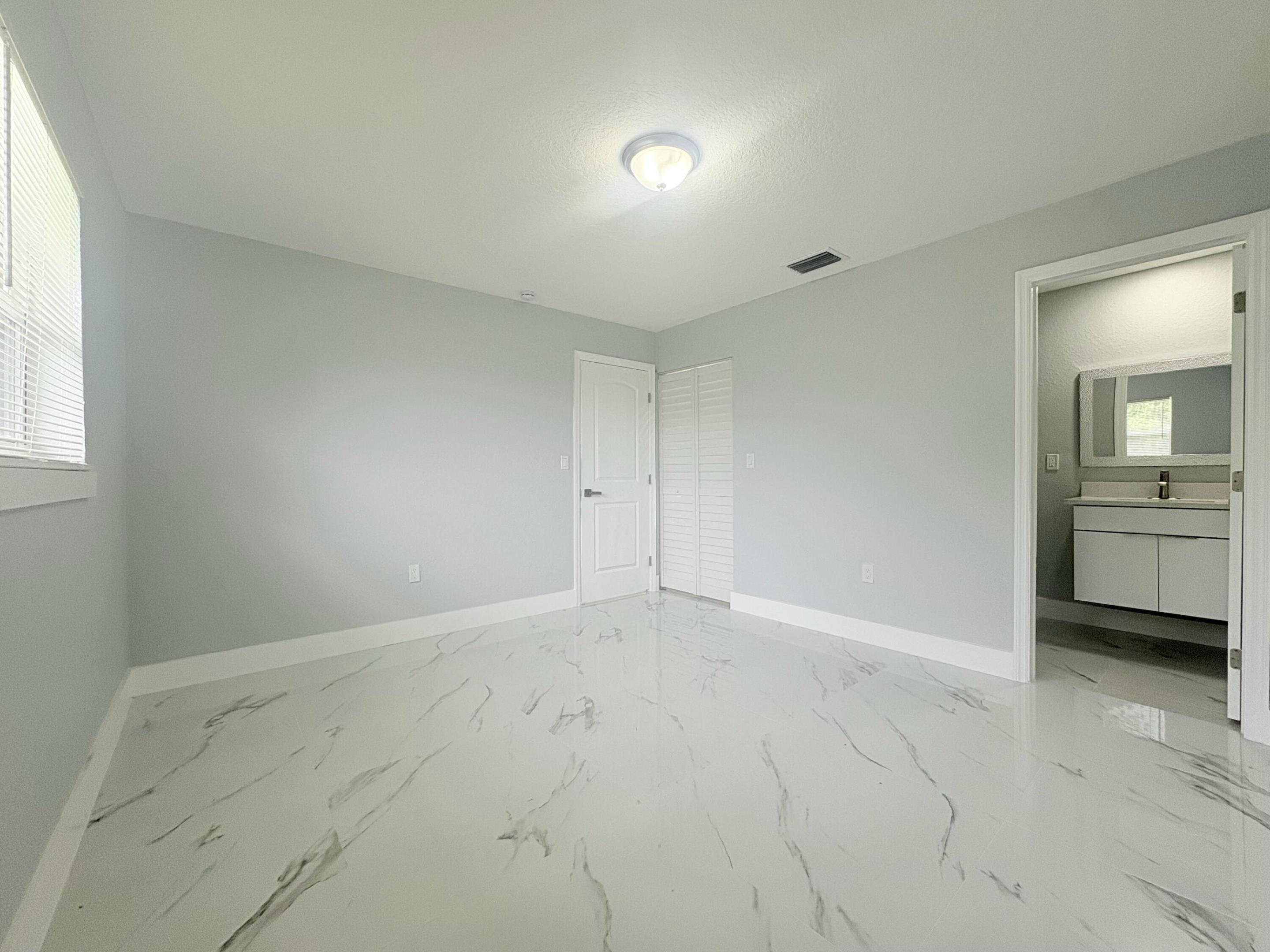1319 Crest Drive