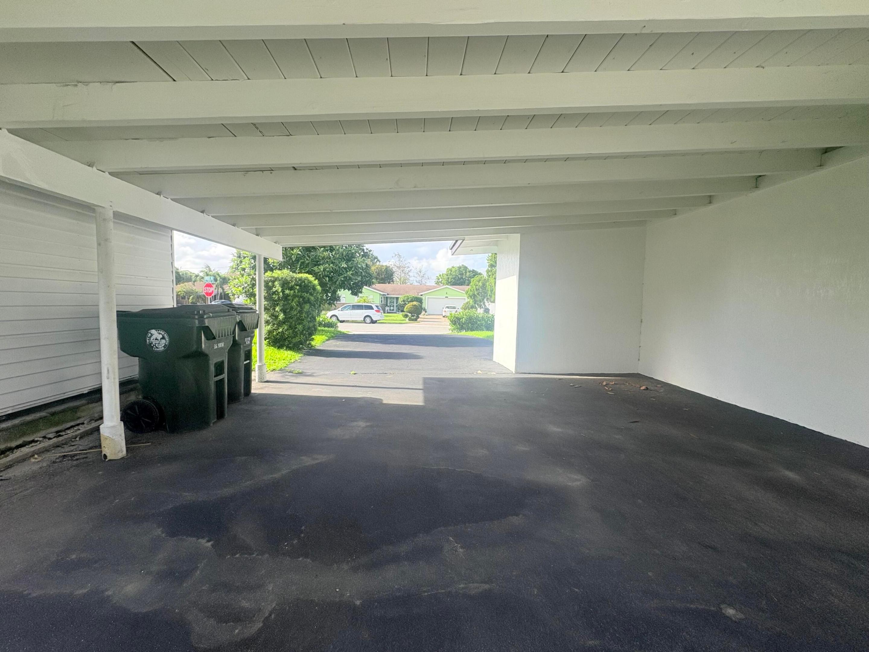 1319 Crest Drive