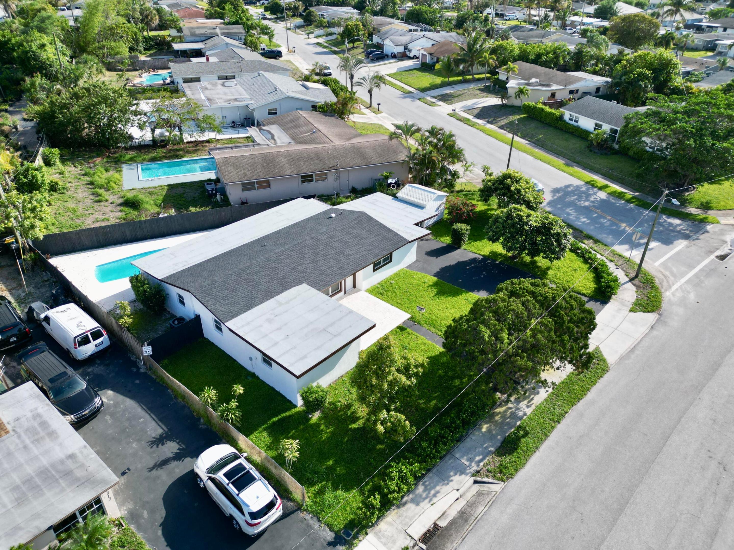1319 Crest Drive