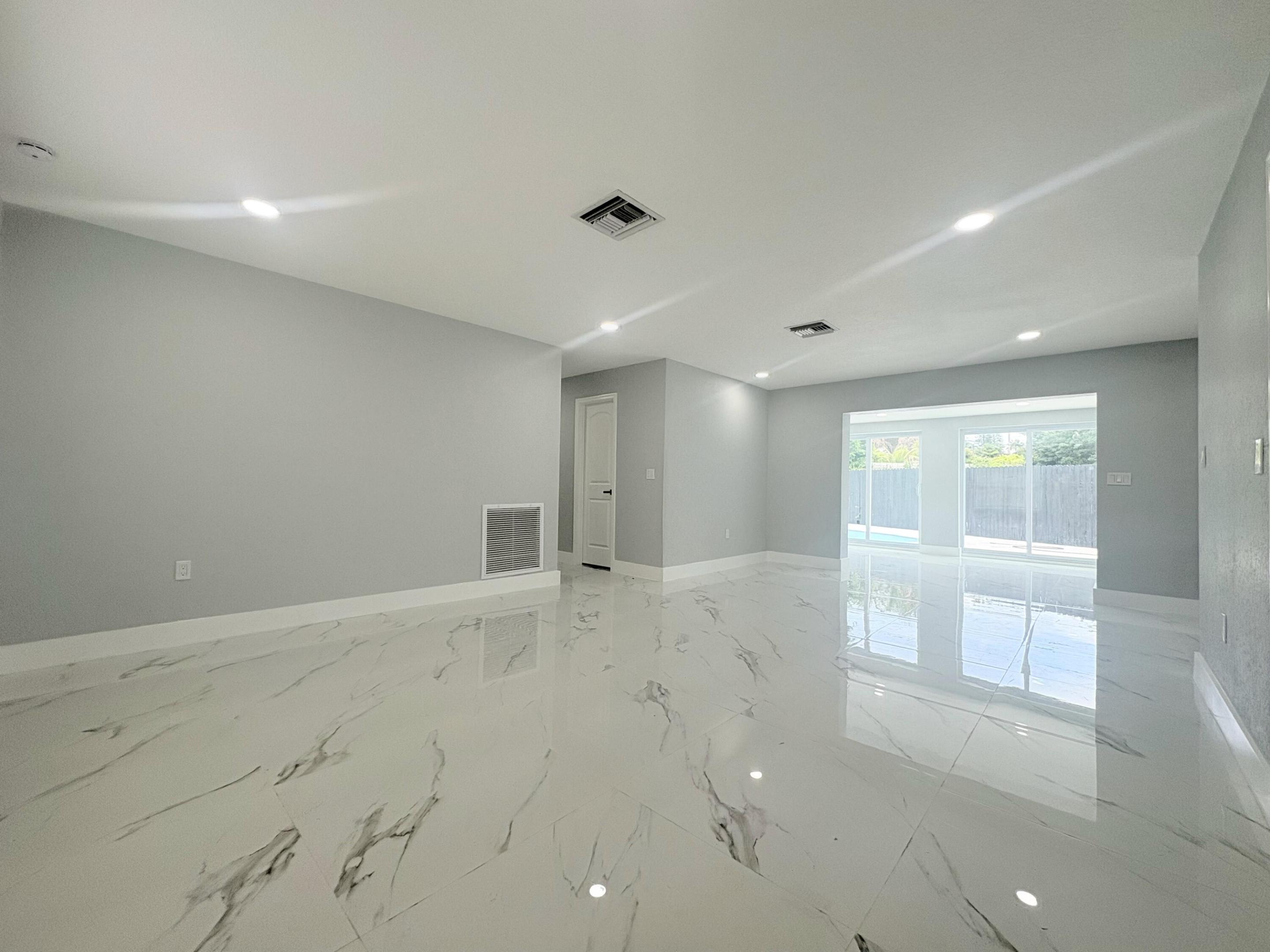 1319 Crest Drive
