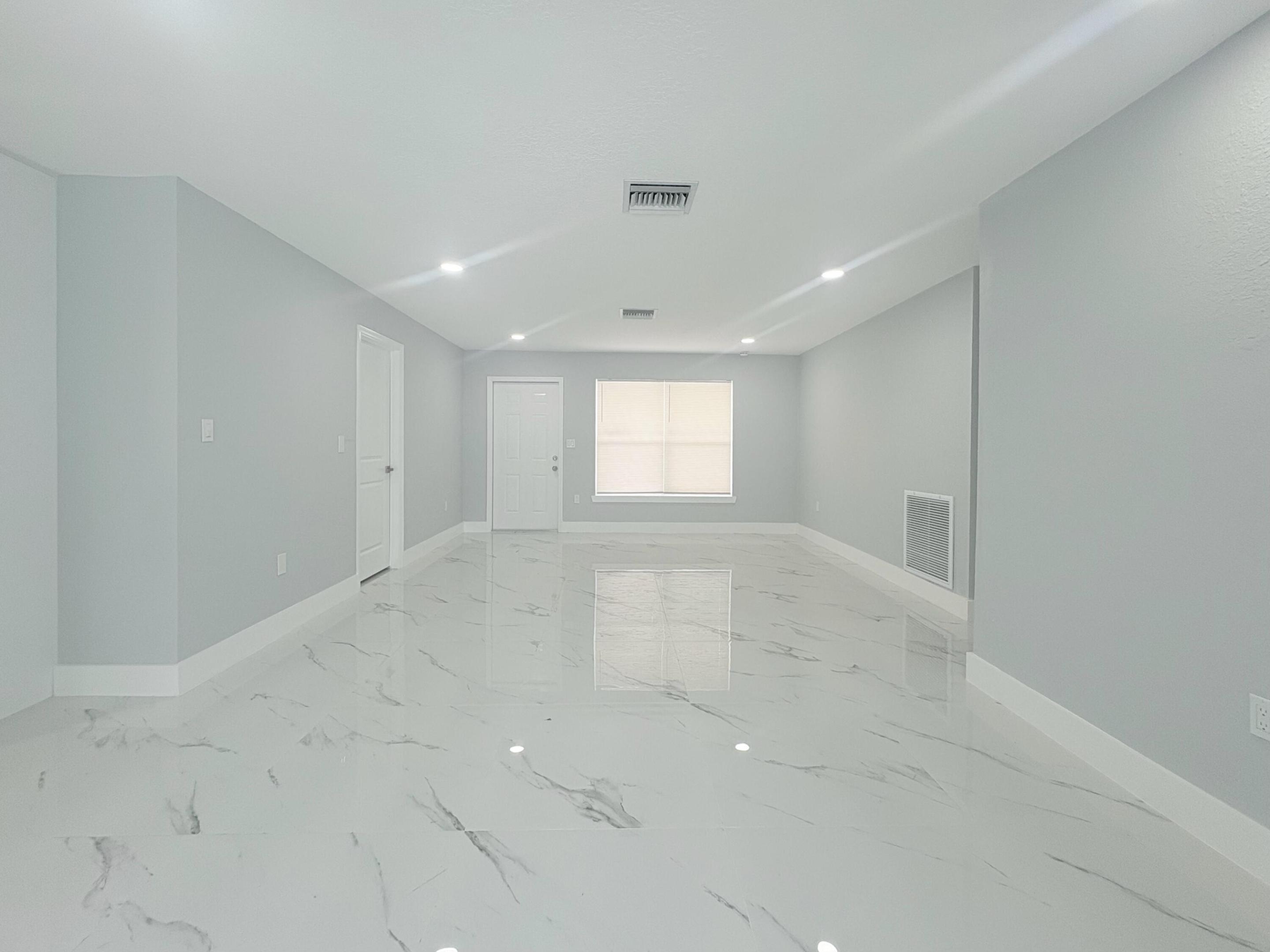 1319 Crest Drive