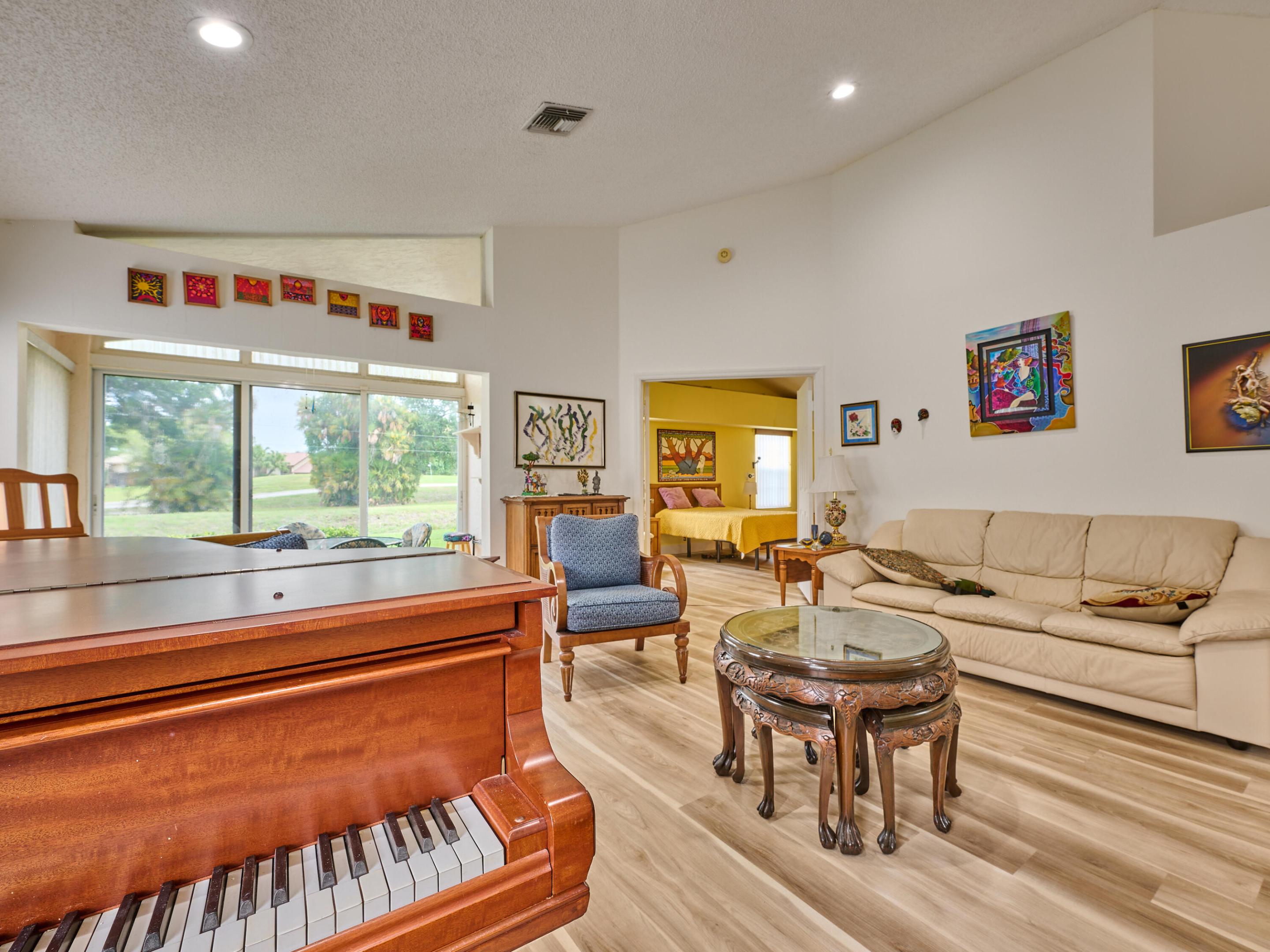 6093 Bay Isles Drive