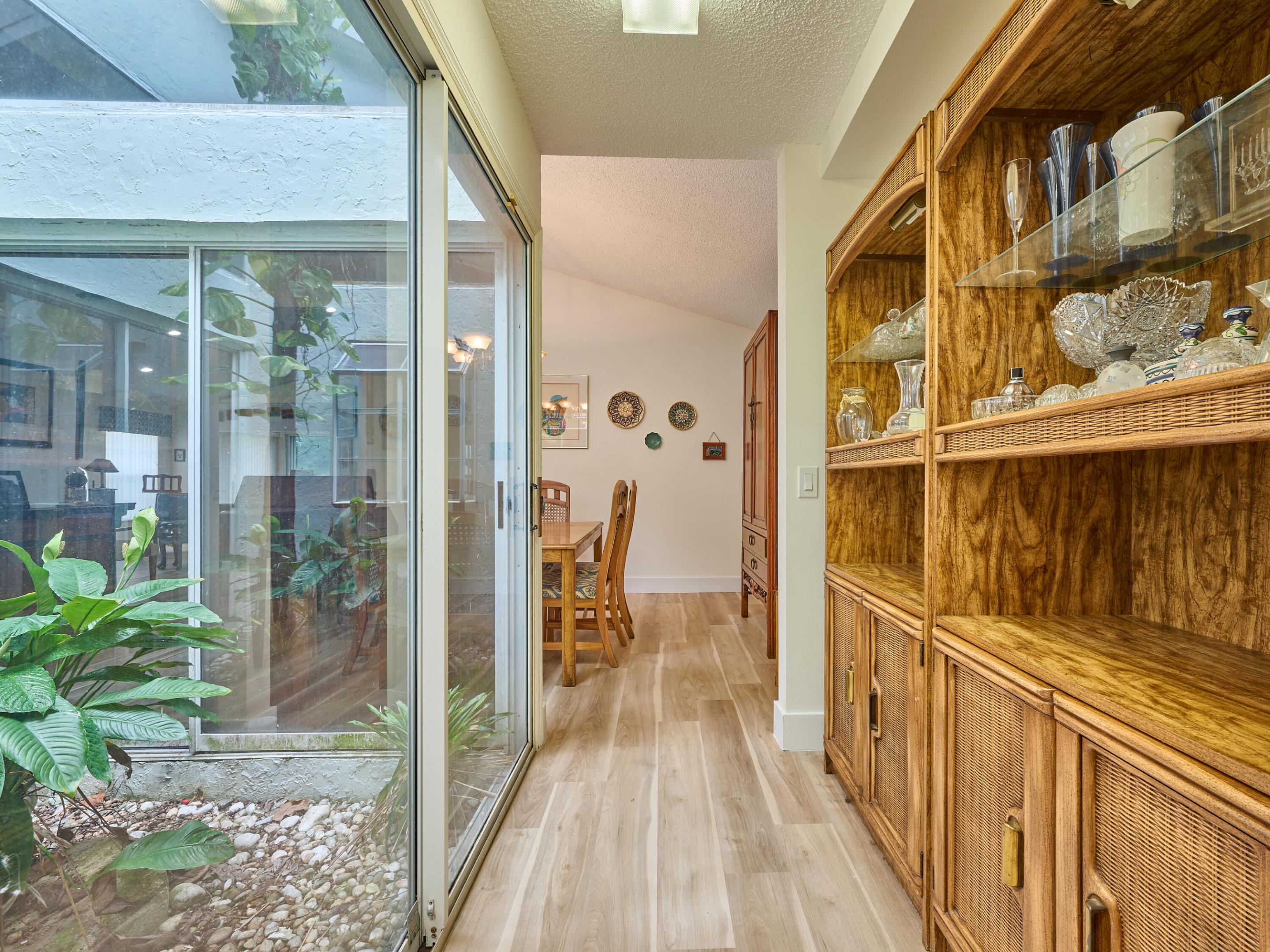 6093 Bay Isles Drive