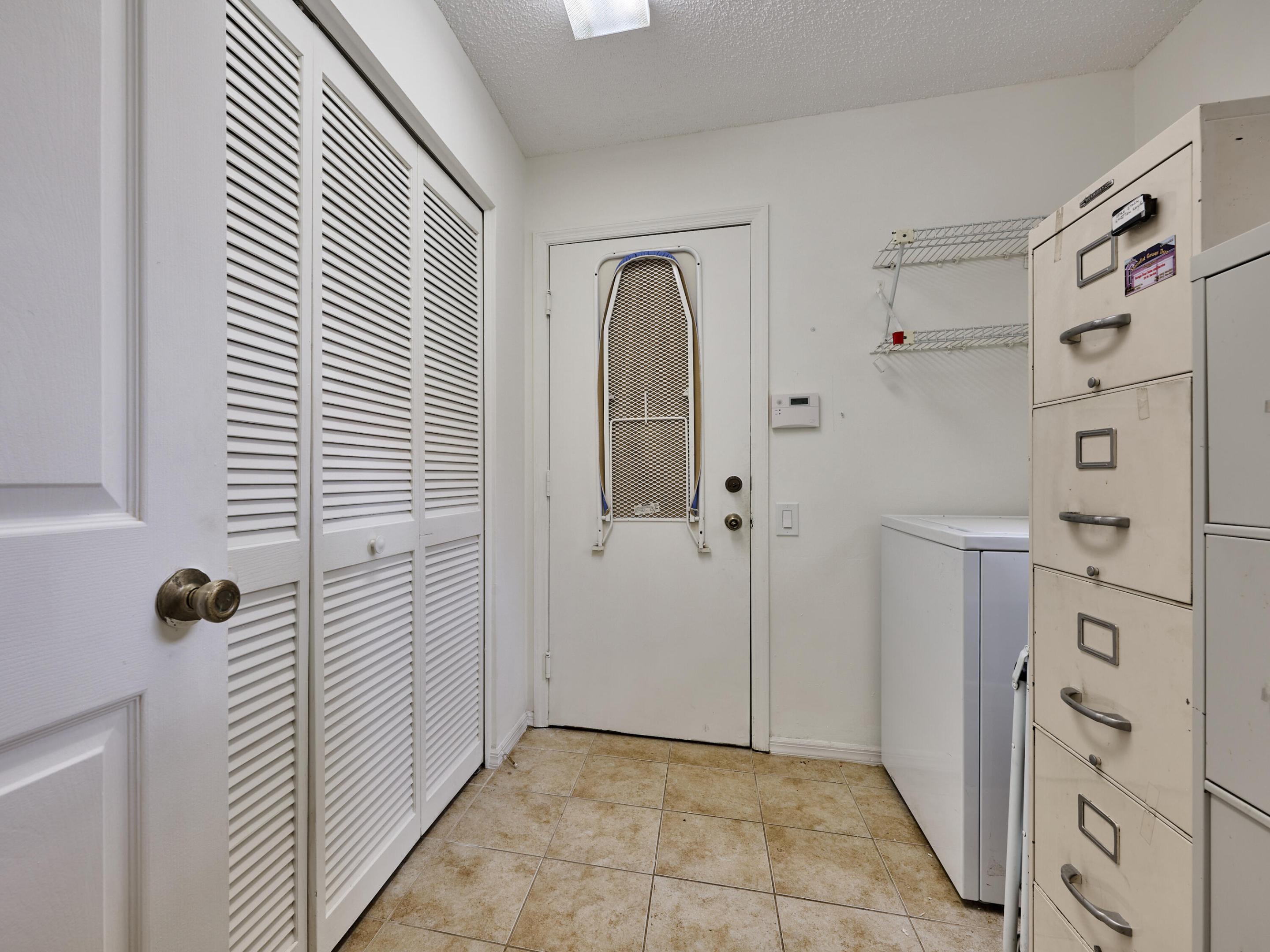 6093 Bay Isles Drive