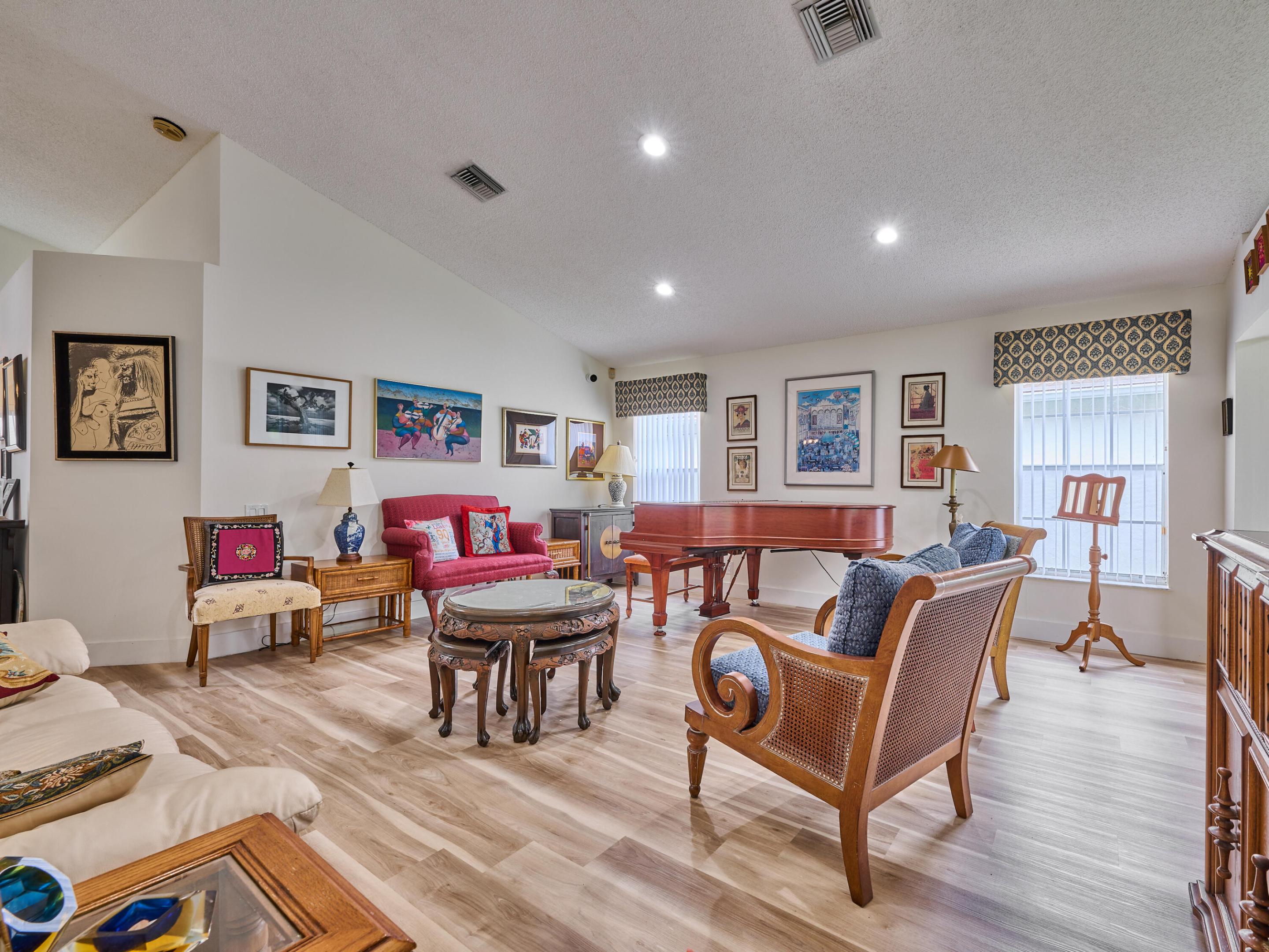 6093 Bay Isles Drive