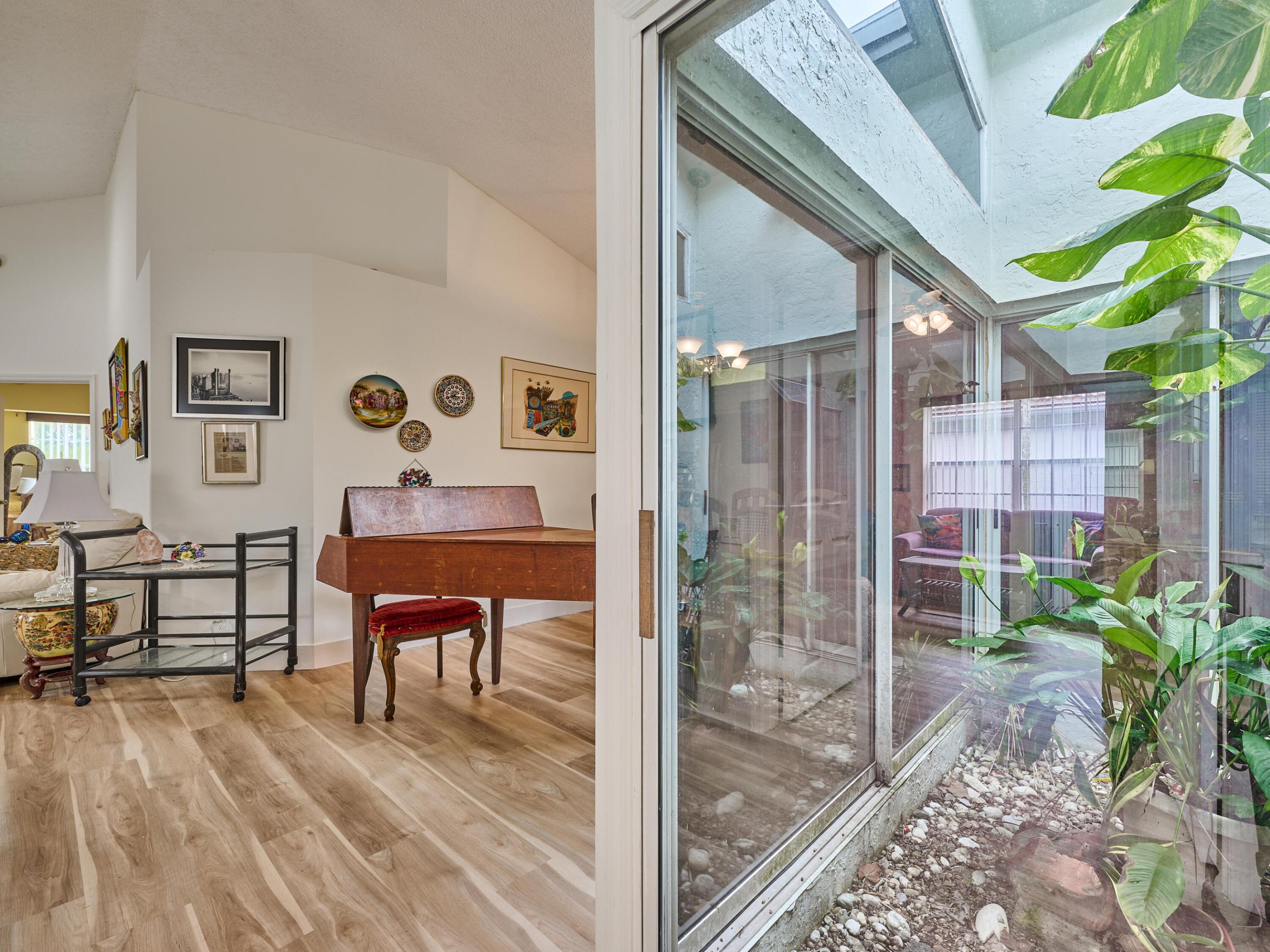 6093 Bay Isles Drive