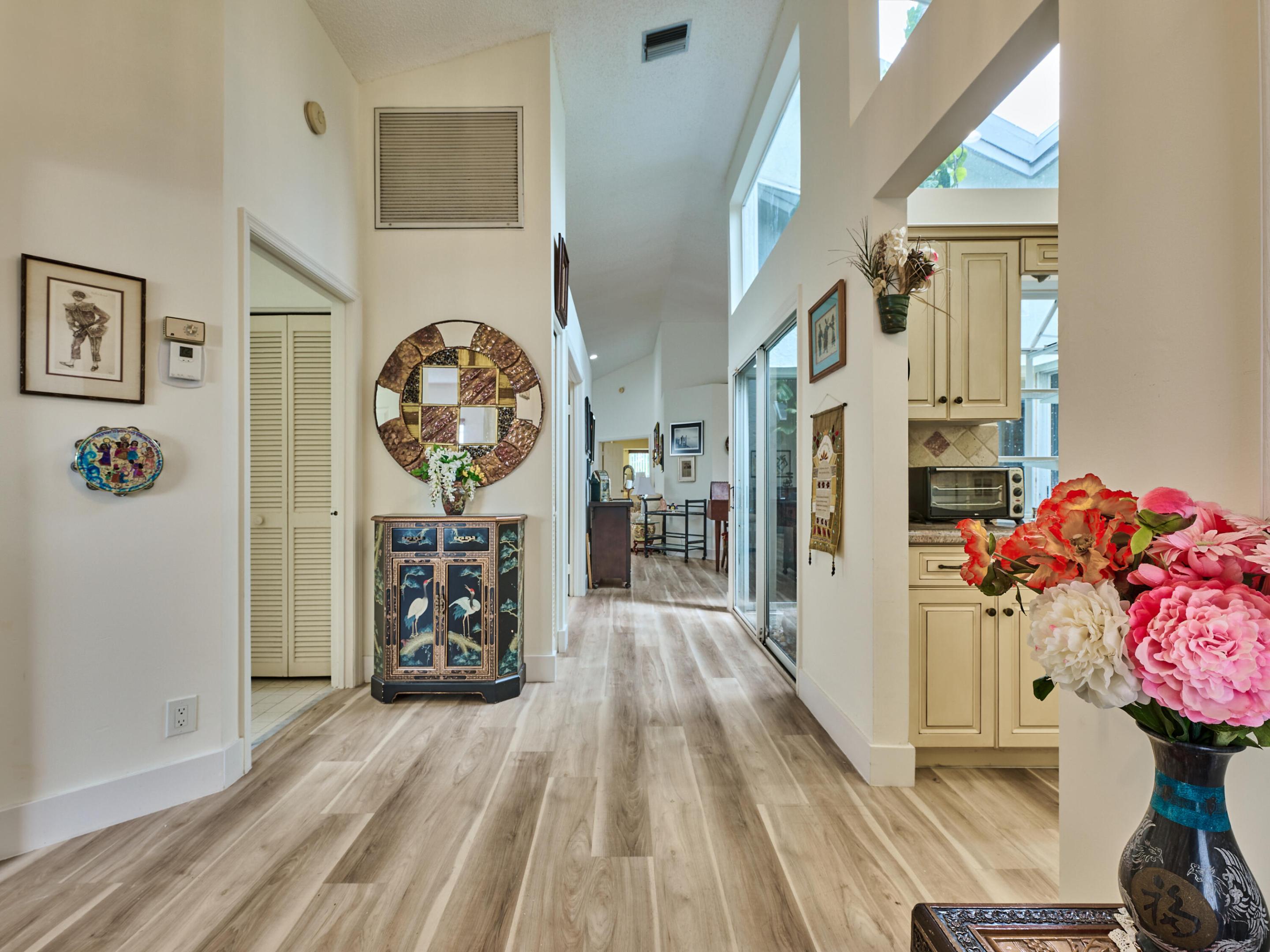 6093 Bay Isles Drive