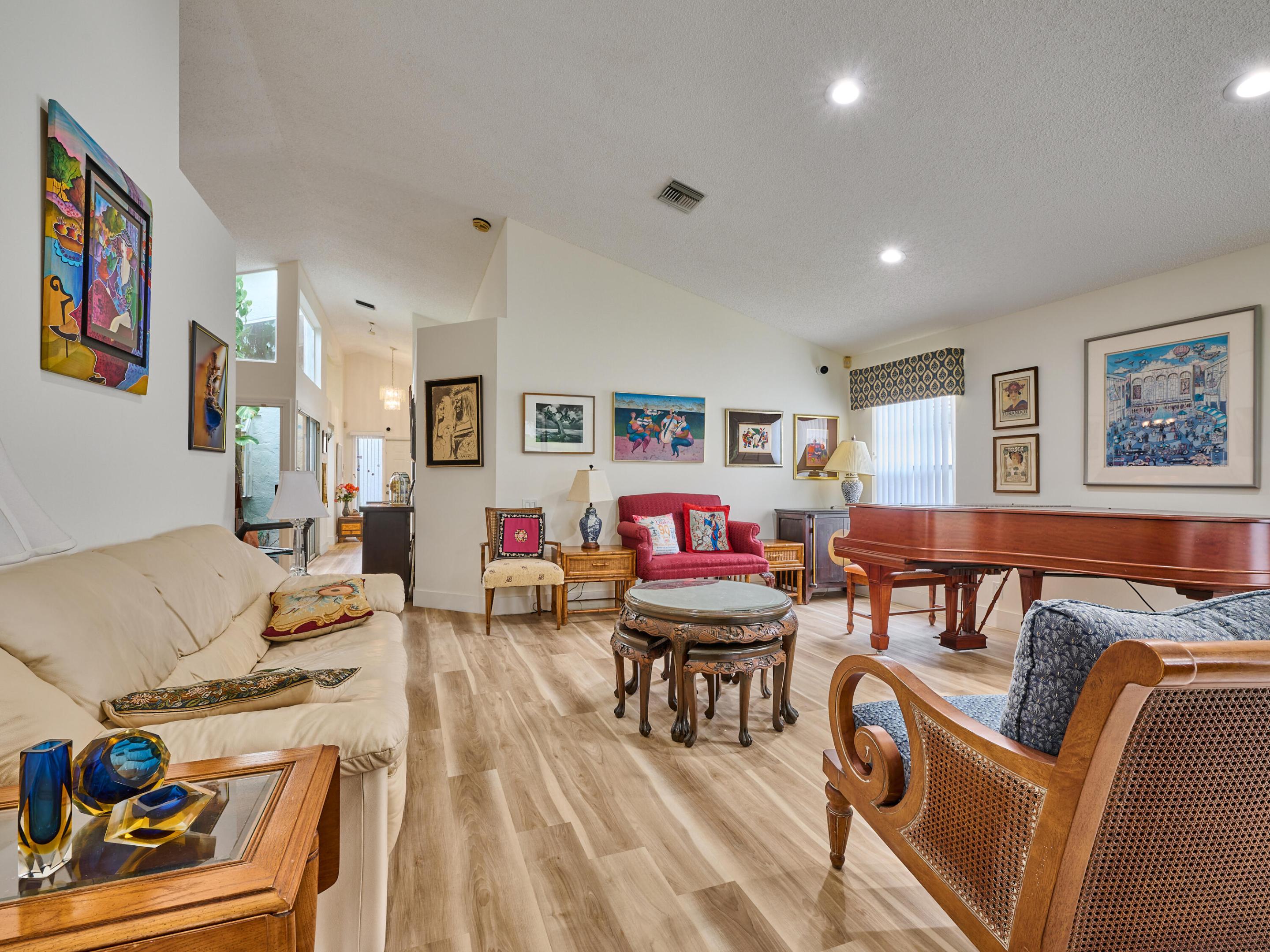6093 Bay Isles Drive
