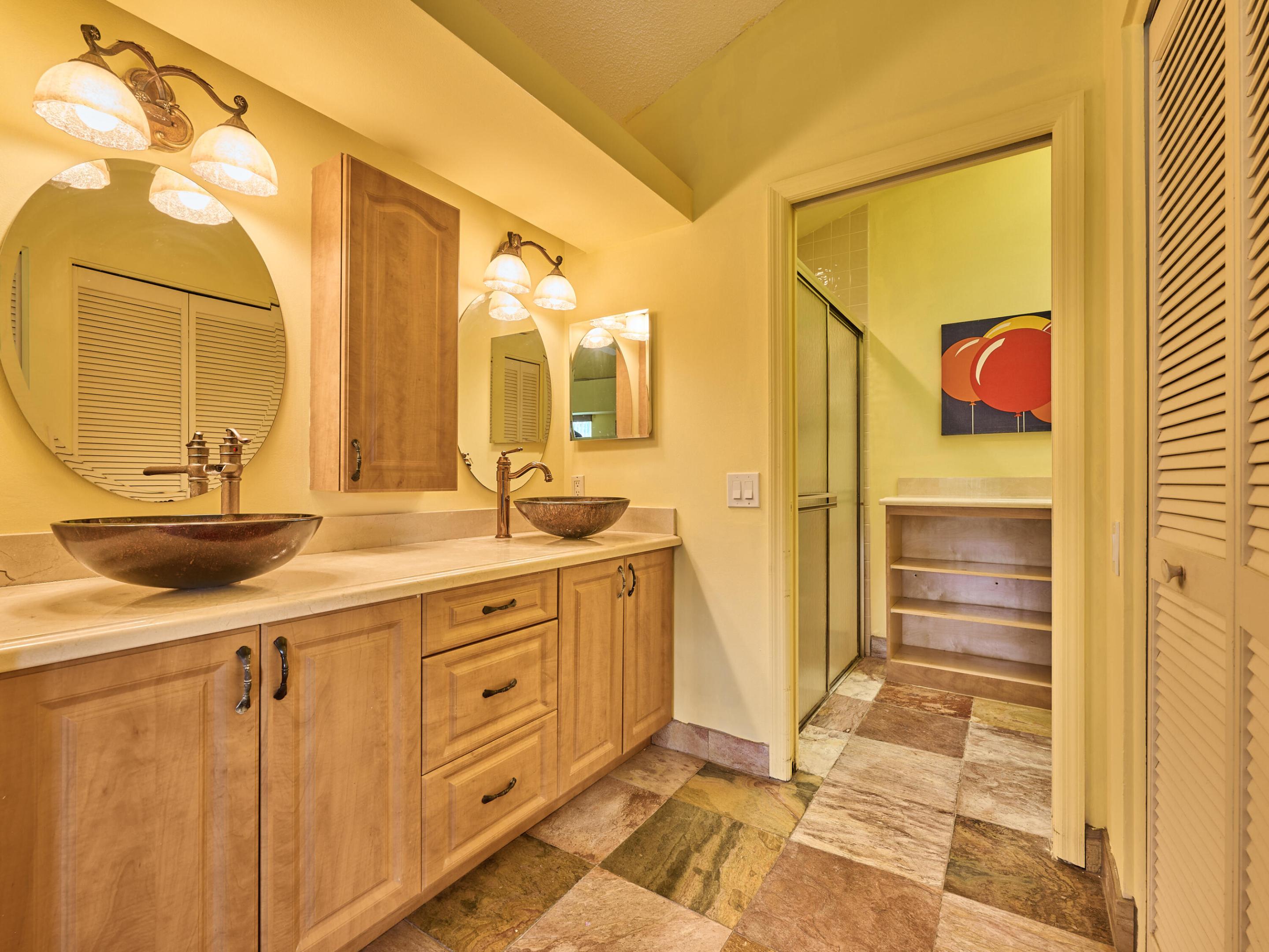 6093 Bay Isles Drive