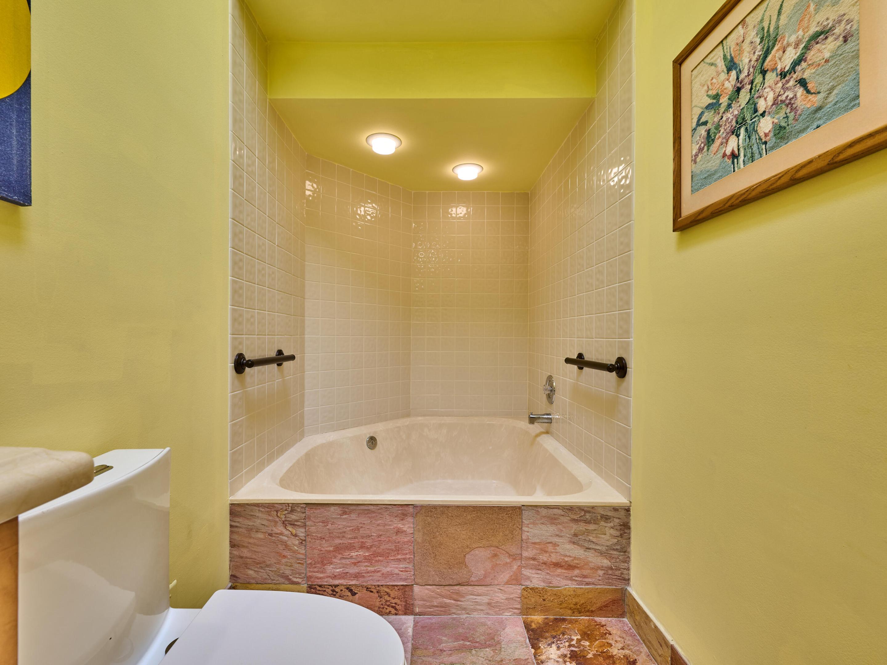 6093 Bay Isles Drive