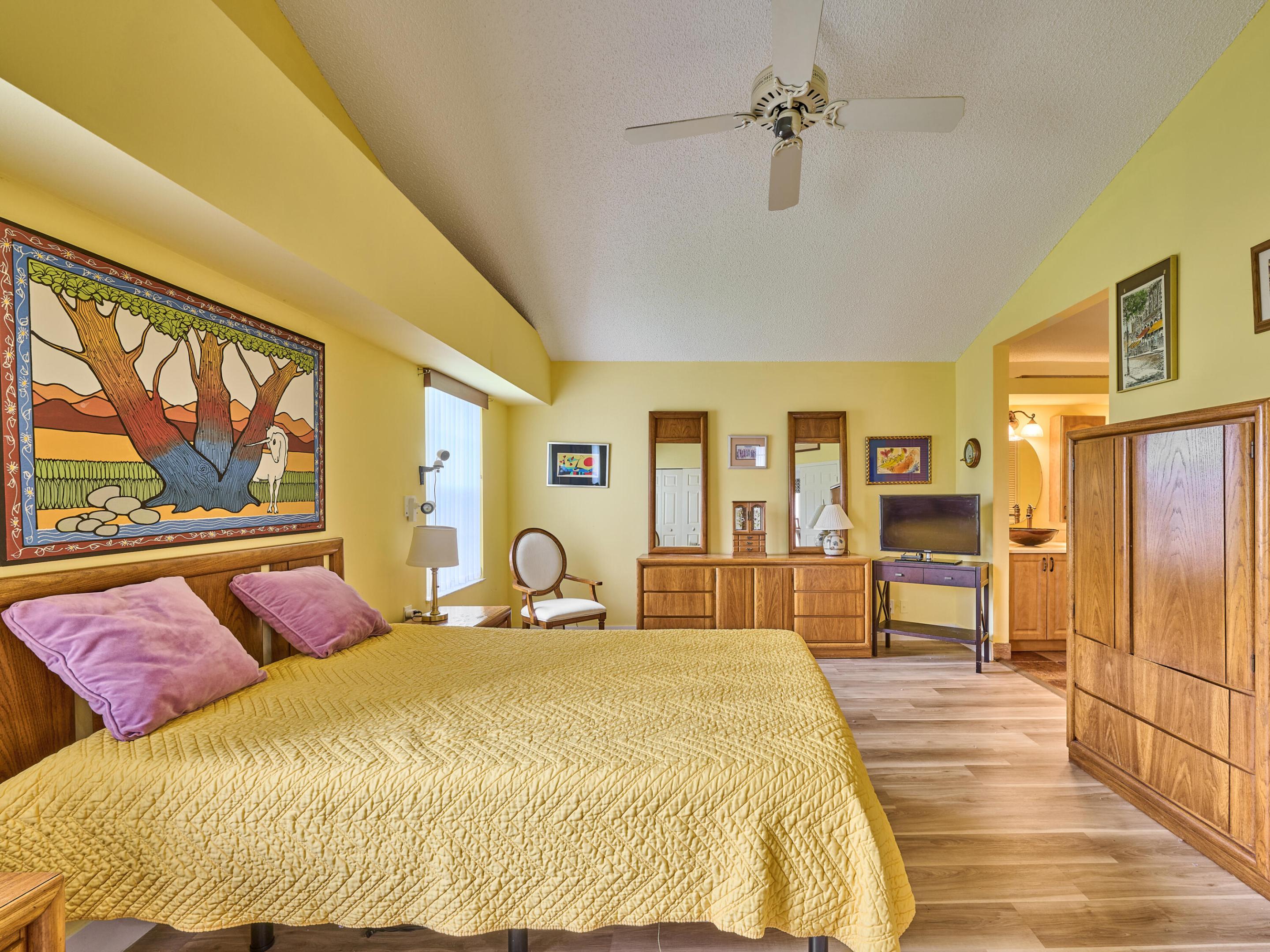 6093 Bay Isles Drive