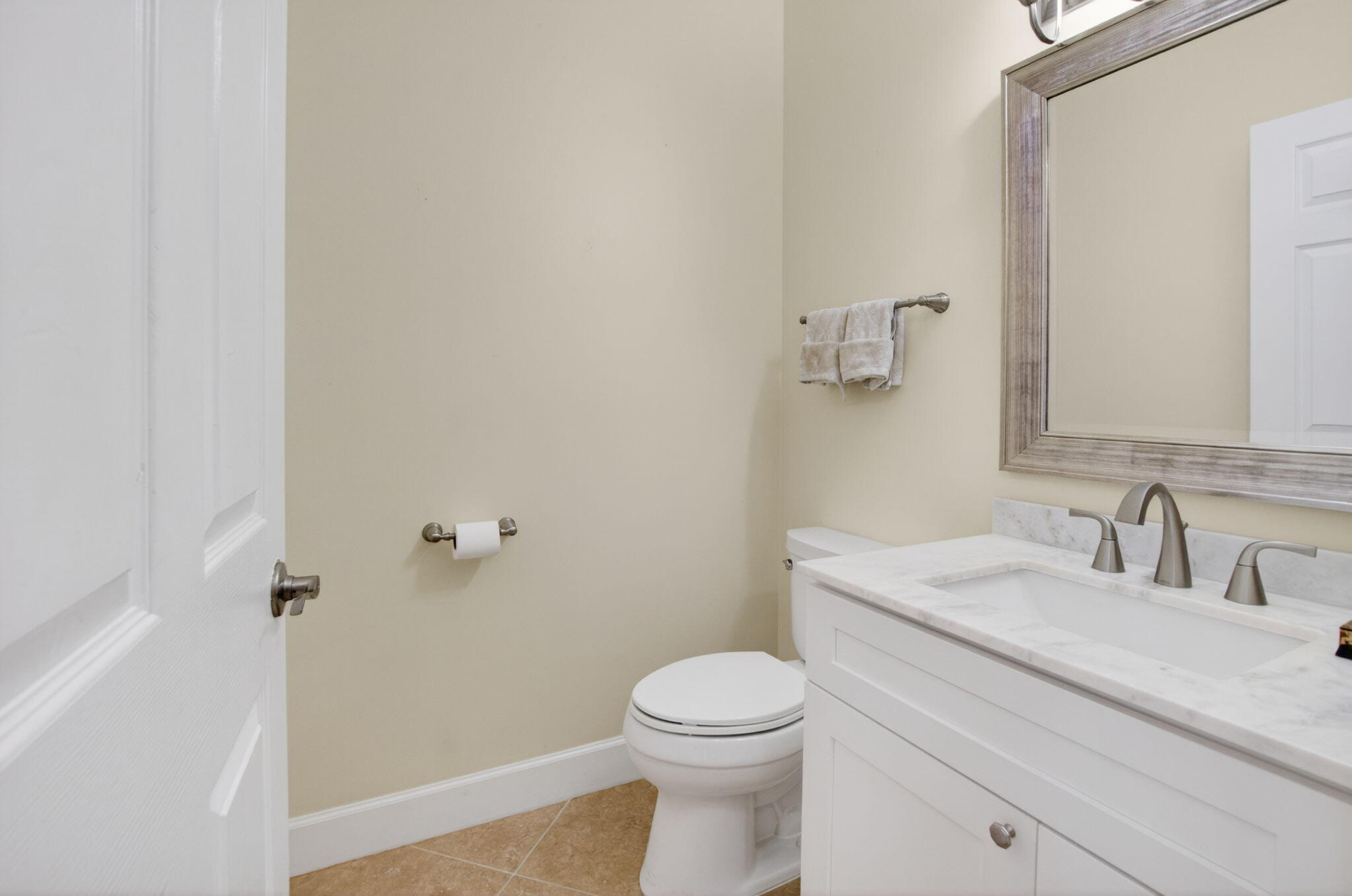 7245 Chesapeake Circle