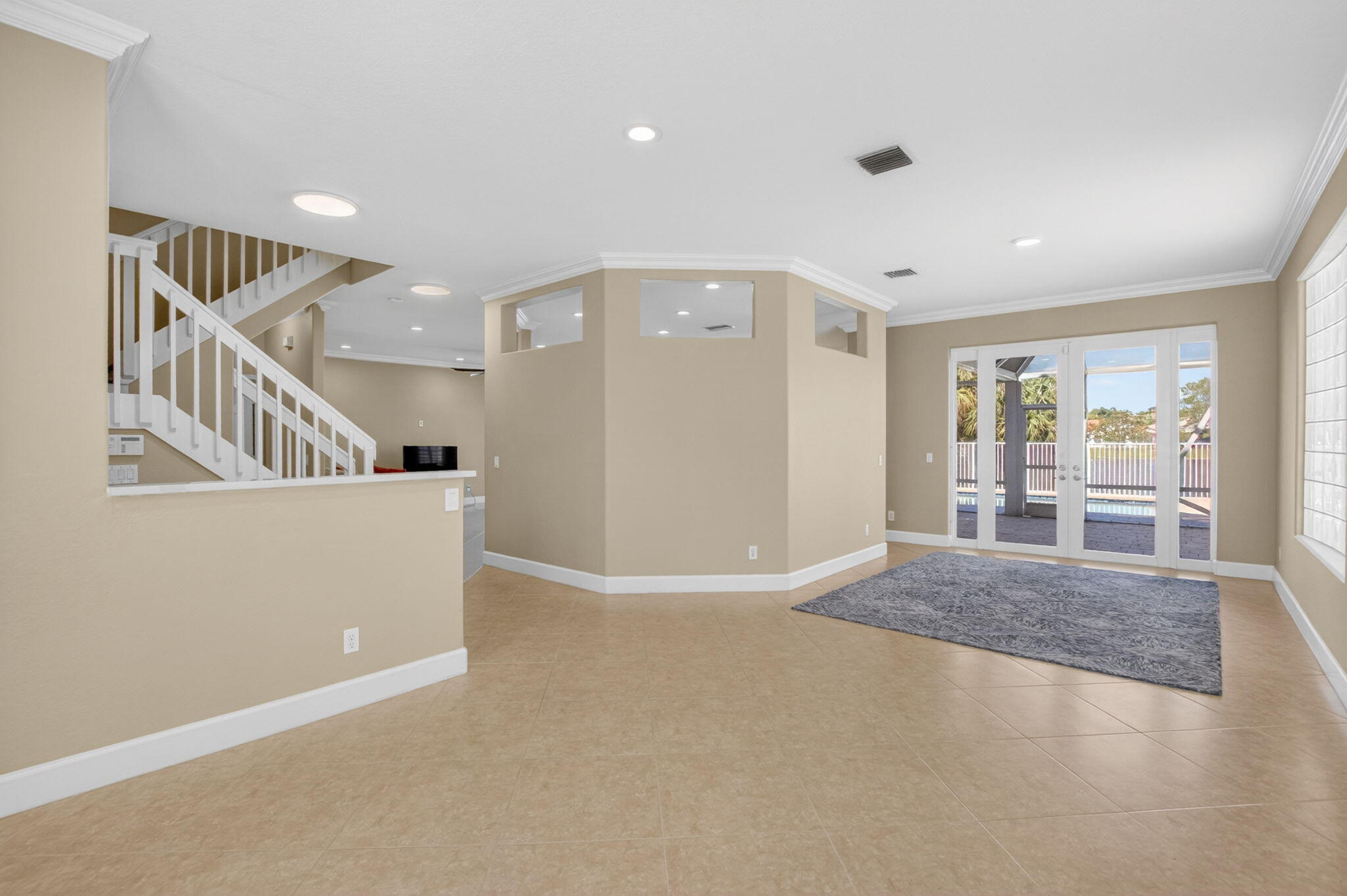7245 Chesapeake Circle