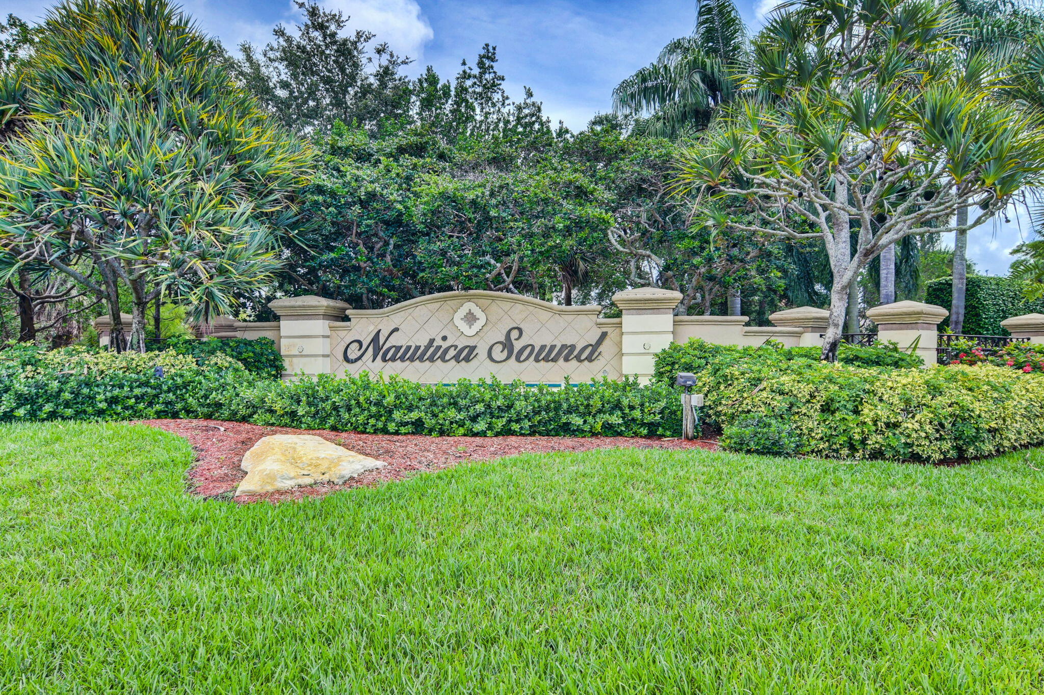 7245 Chesapeake Circle