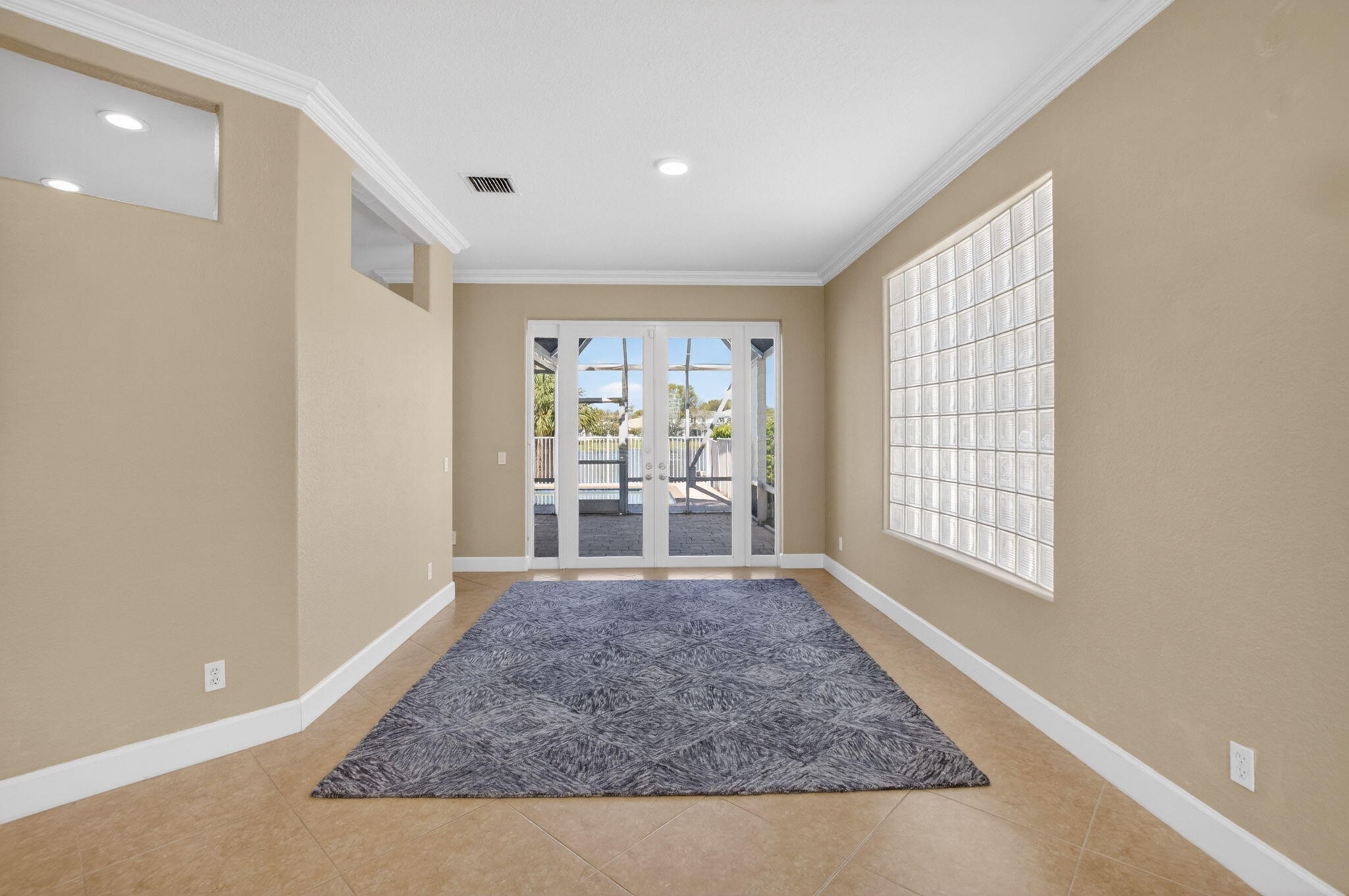 7245 Chesapeake Circle