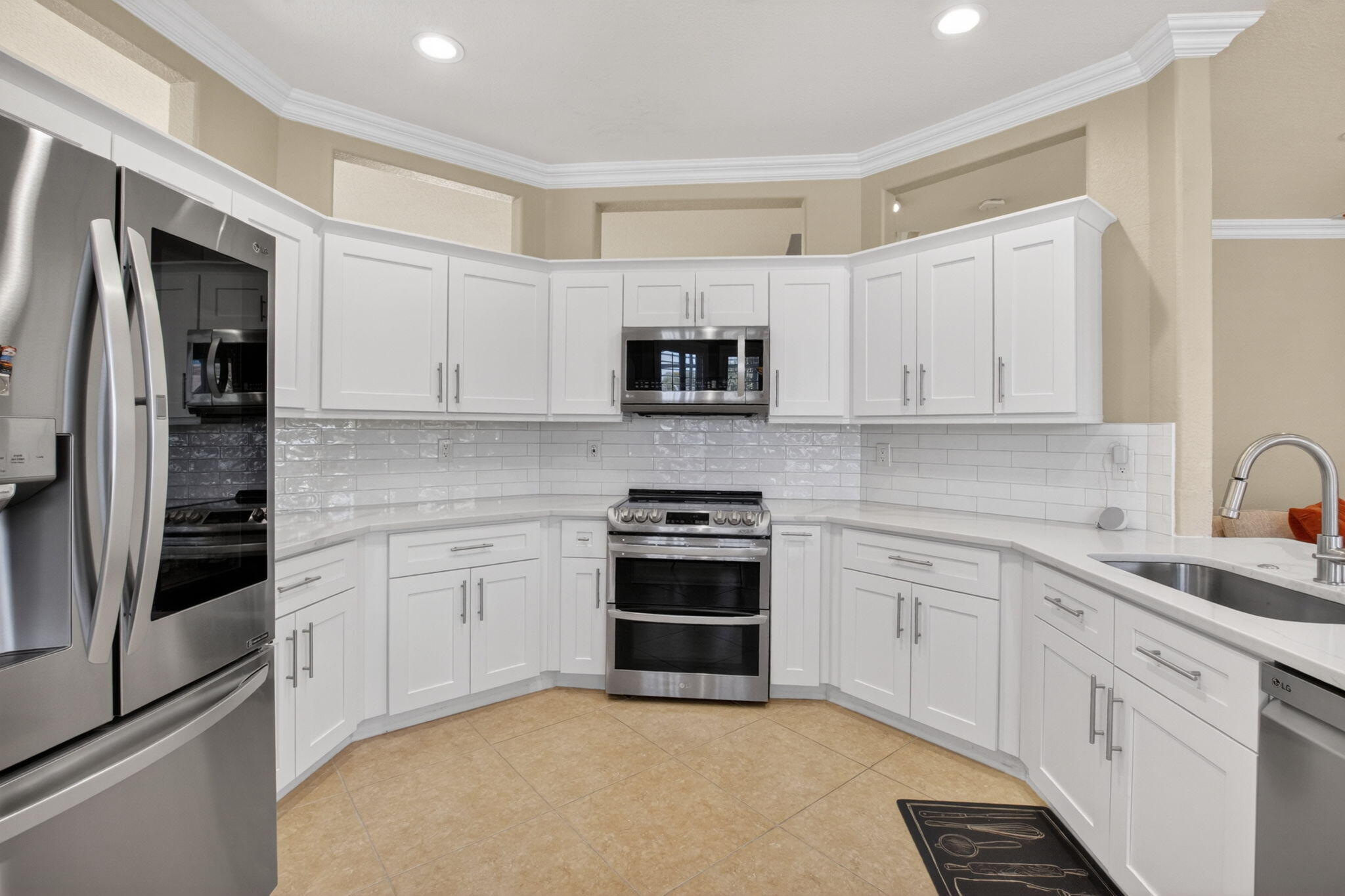 7245 Chesapeake Circle