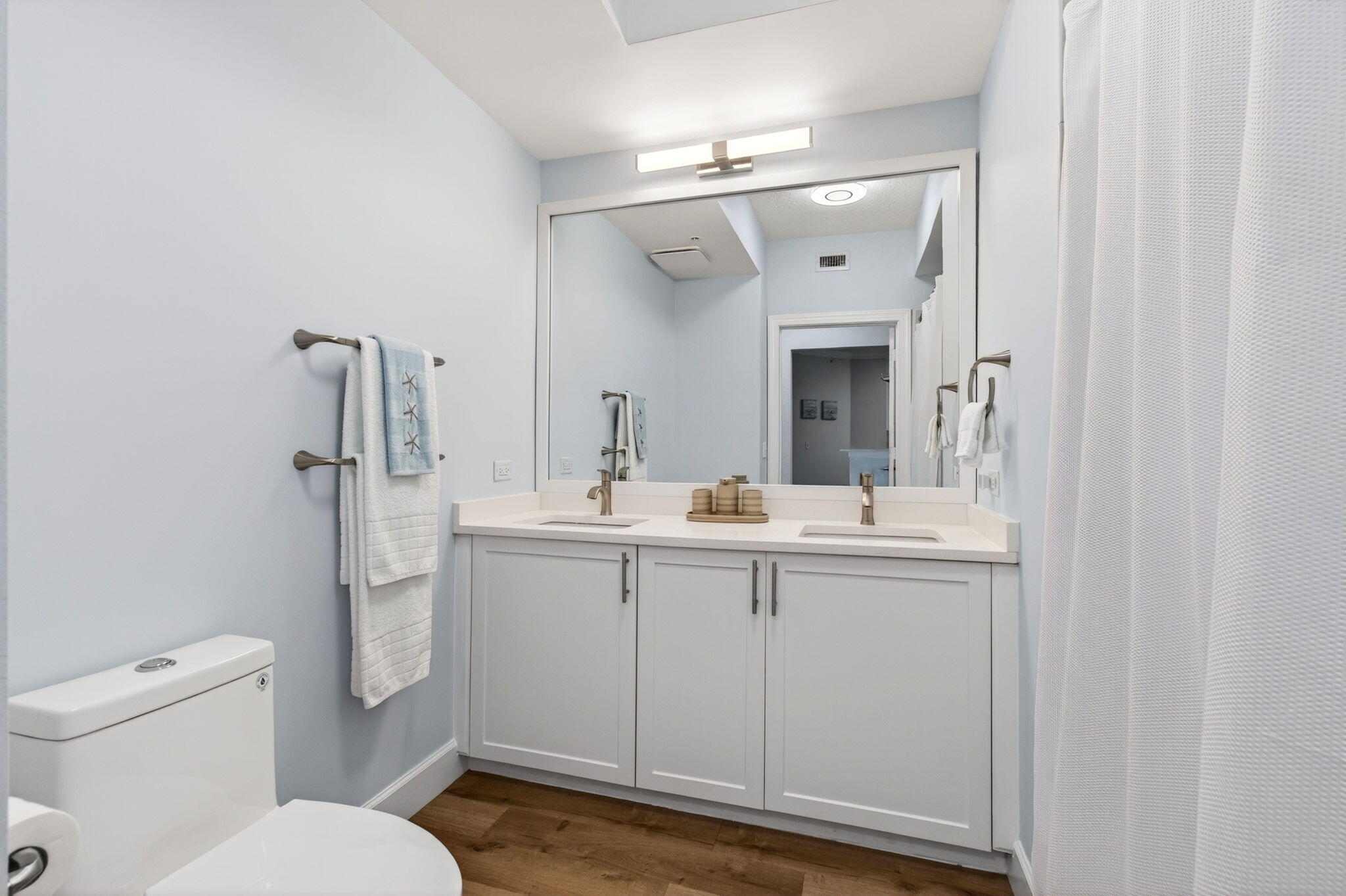 1660 Renaissance Commons Boulevard 2207
