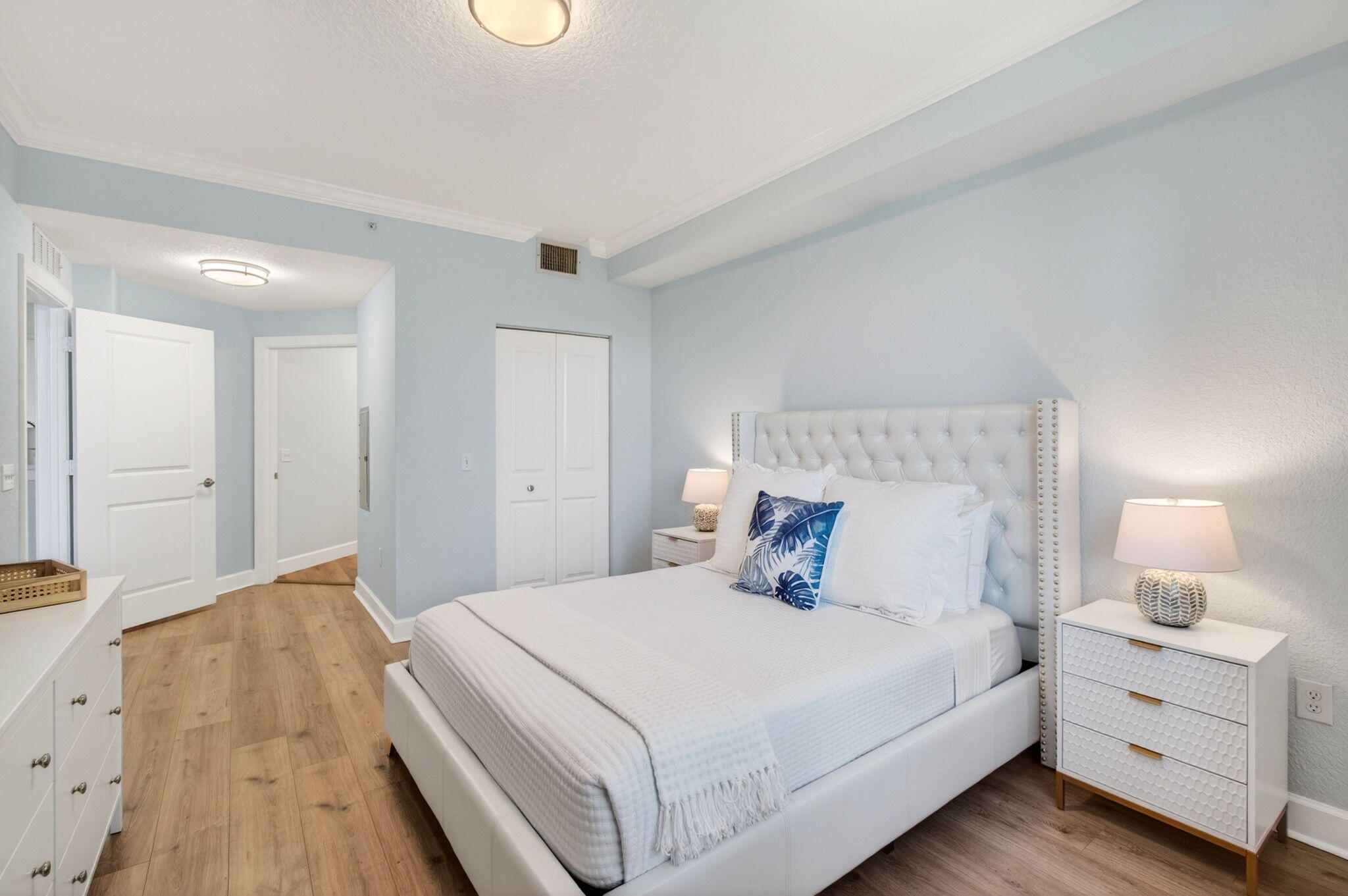 1660 Renaissance Commons Boulevard 2207