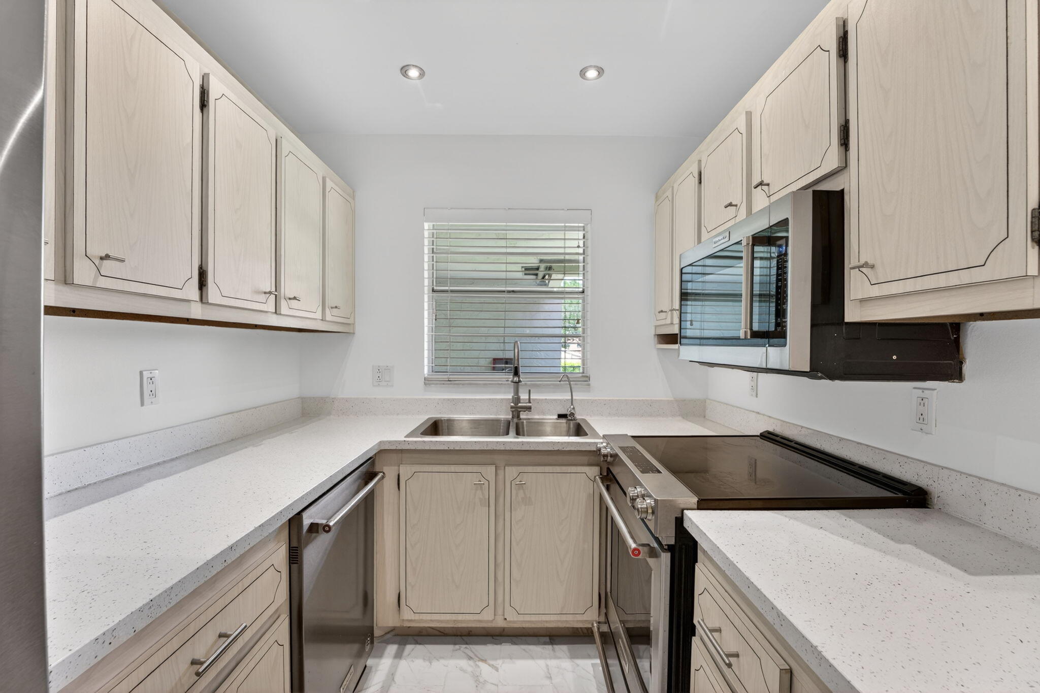1174 NW 13th Street 242b