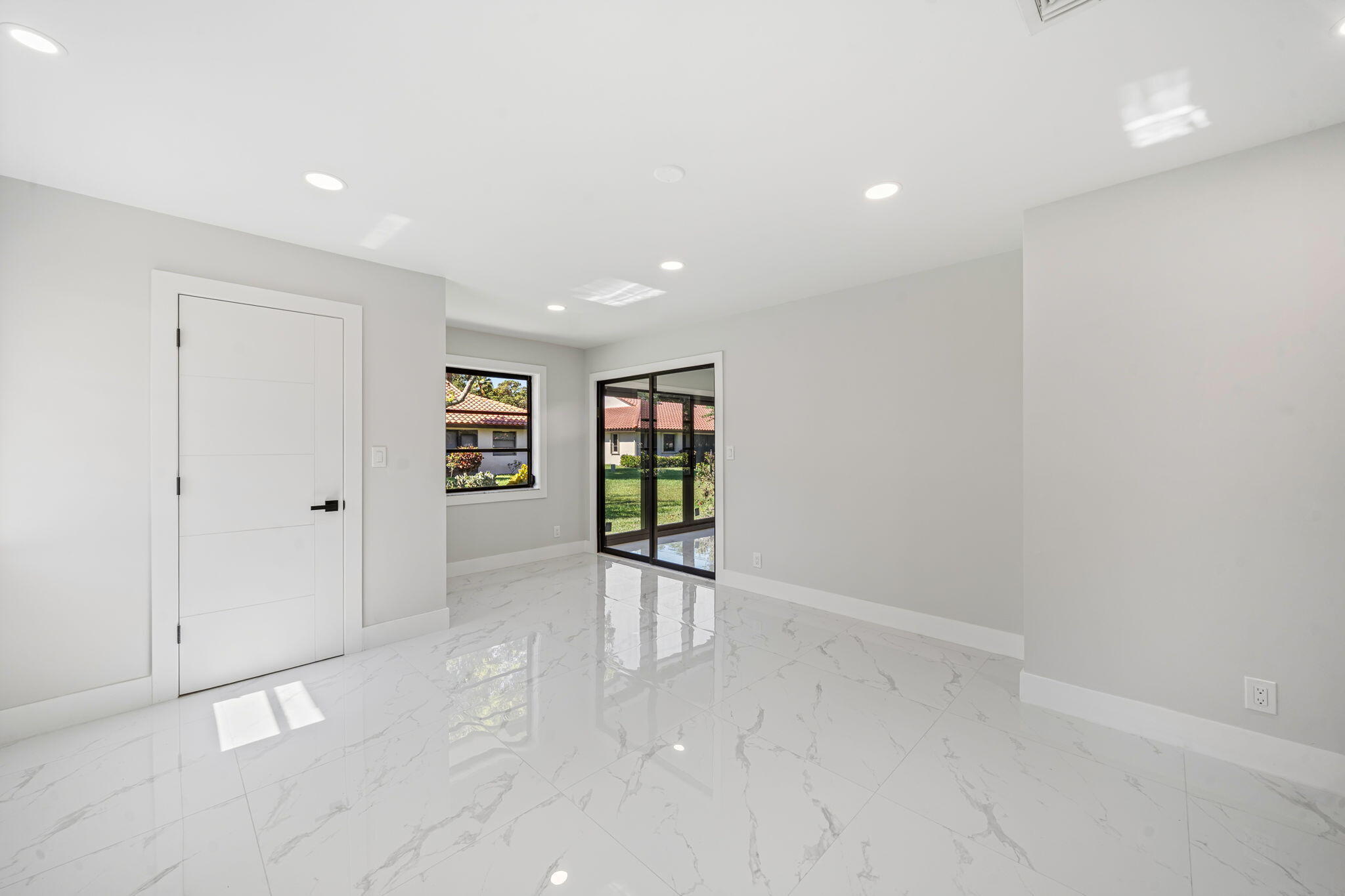6371 Kings Gate Circle