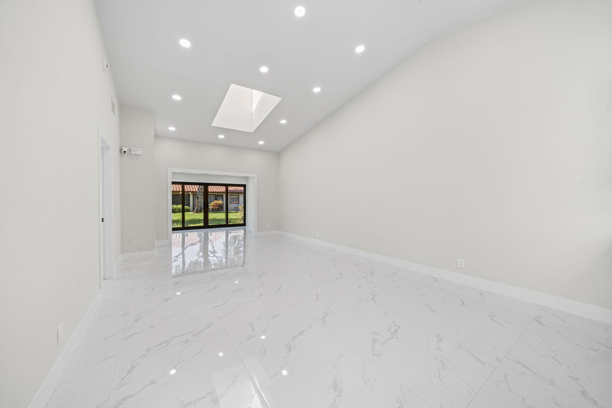6371 Kings Gate Circle