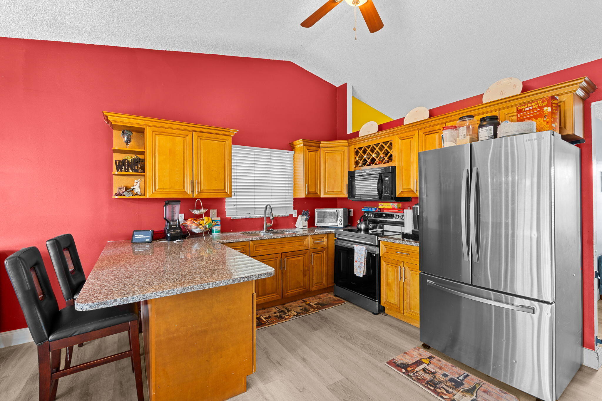 7944 Ridgewood Drive