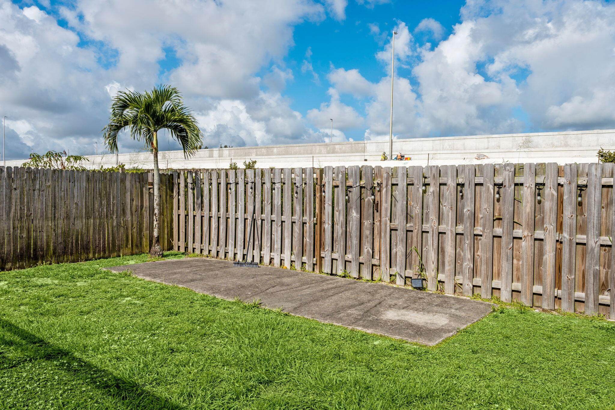 7944 Ridgewood Drive