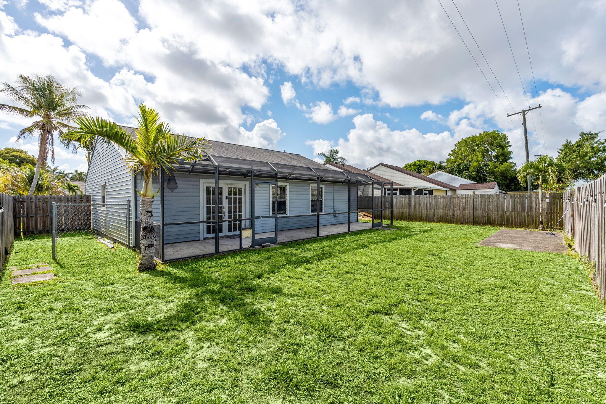 7944 Ridgewood Drive