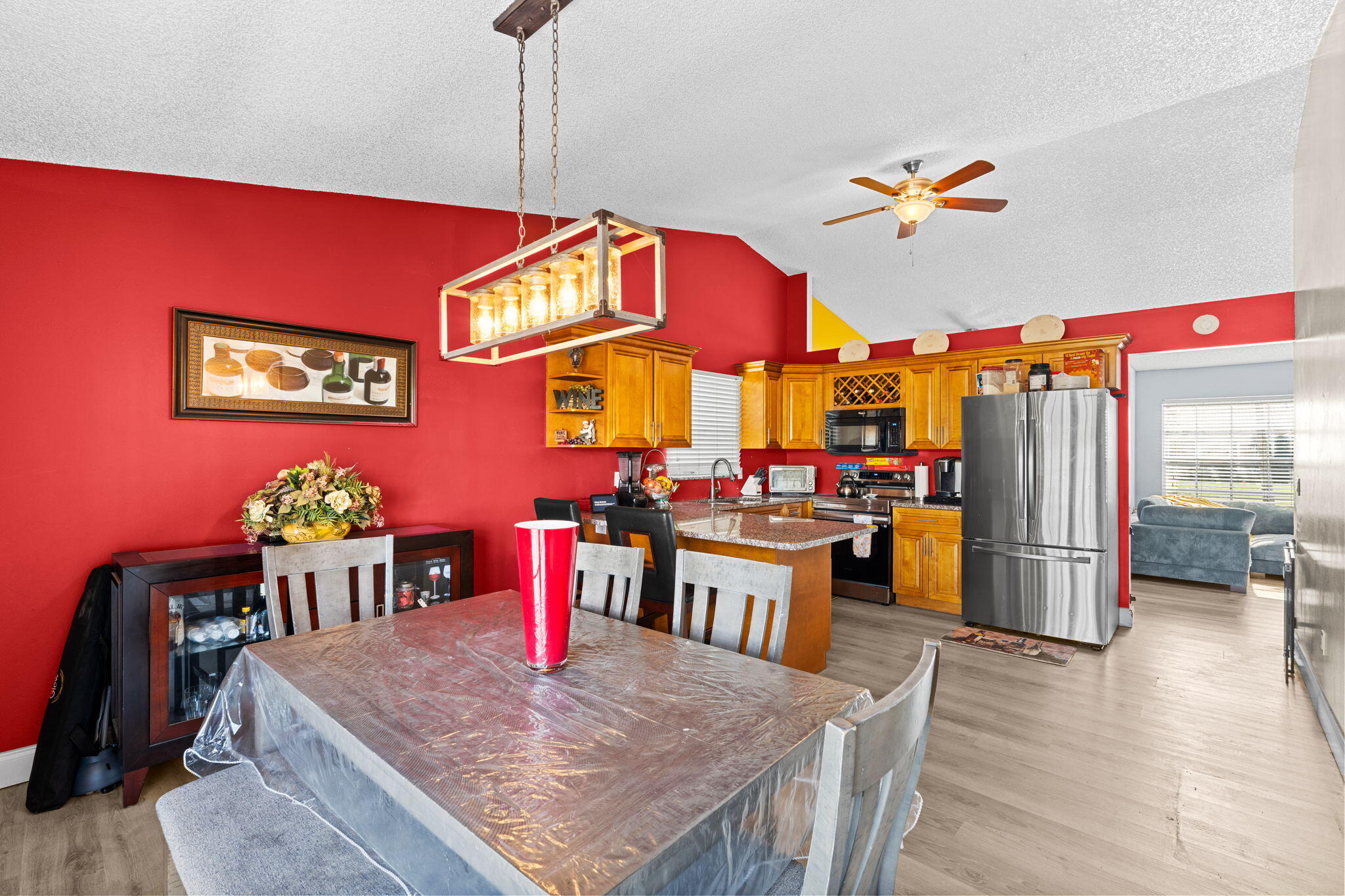 7944 Ridgewood Drive