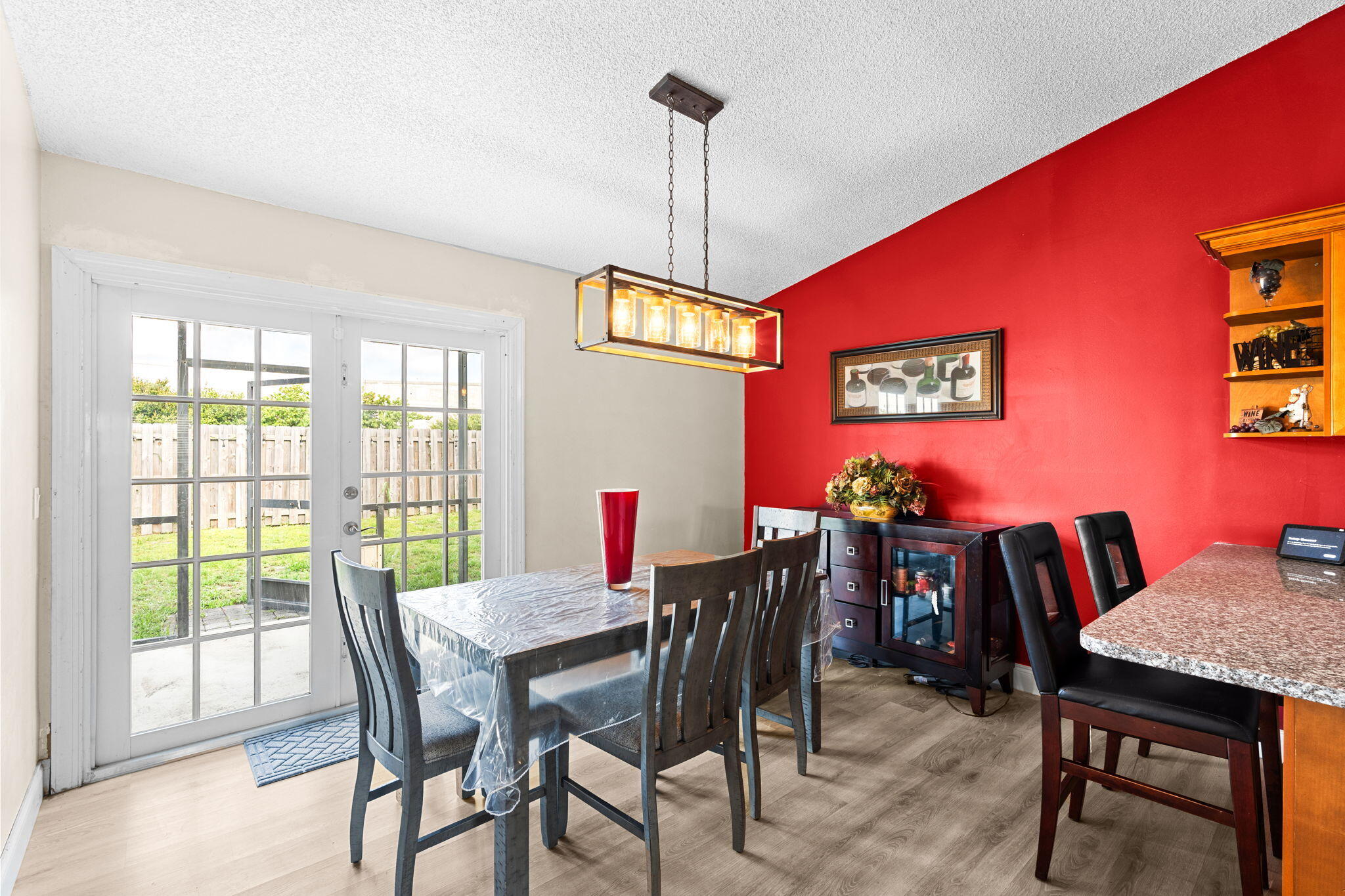 7944 Ridgewood Drive