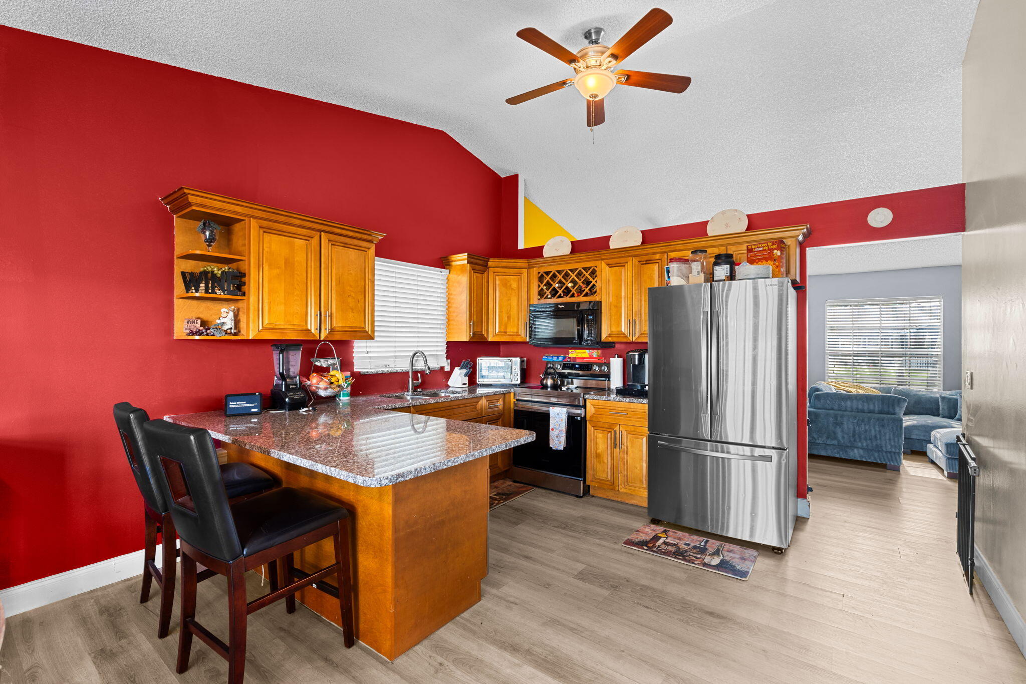 7944 Ridgewood Drive